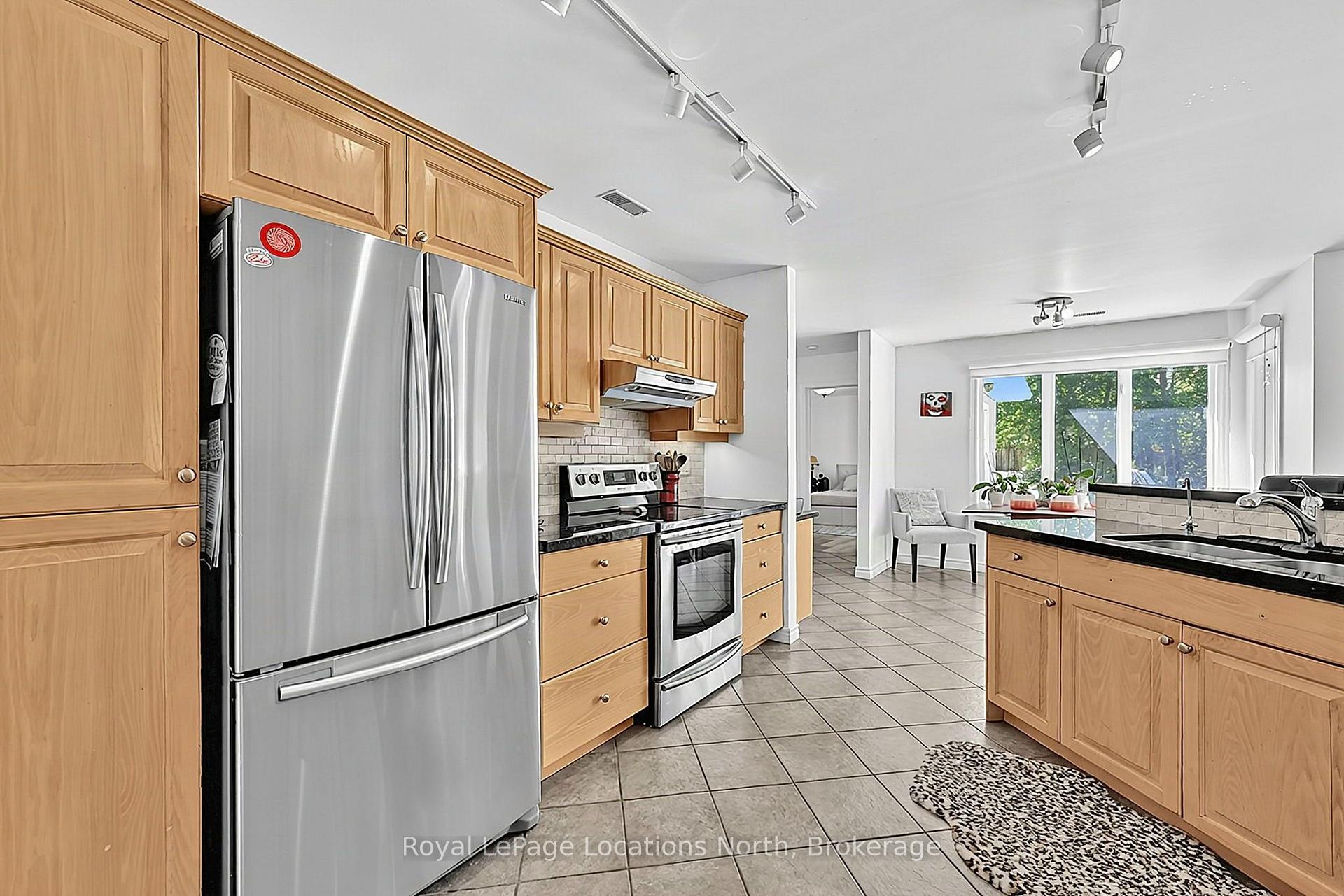 Photo 22 of 39 Forest Drive, Collingwood — HOMEH