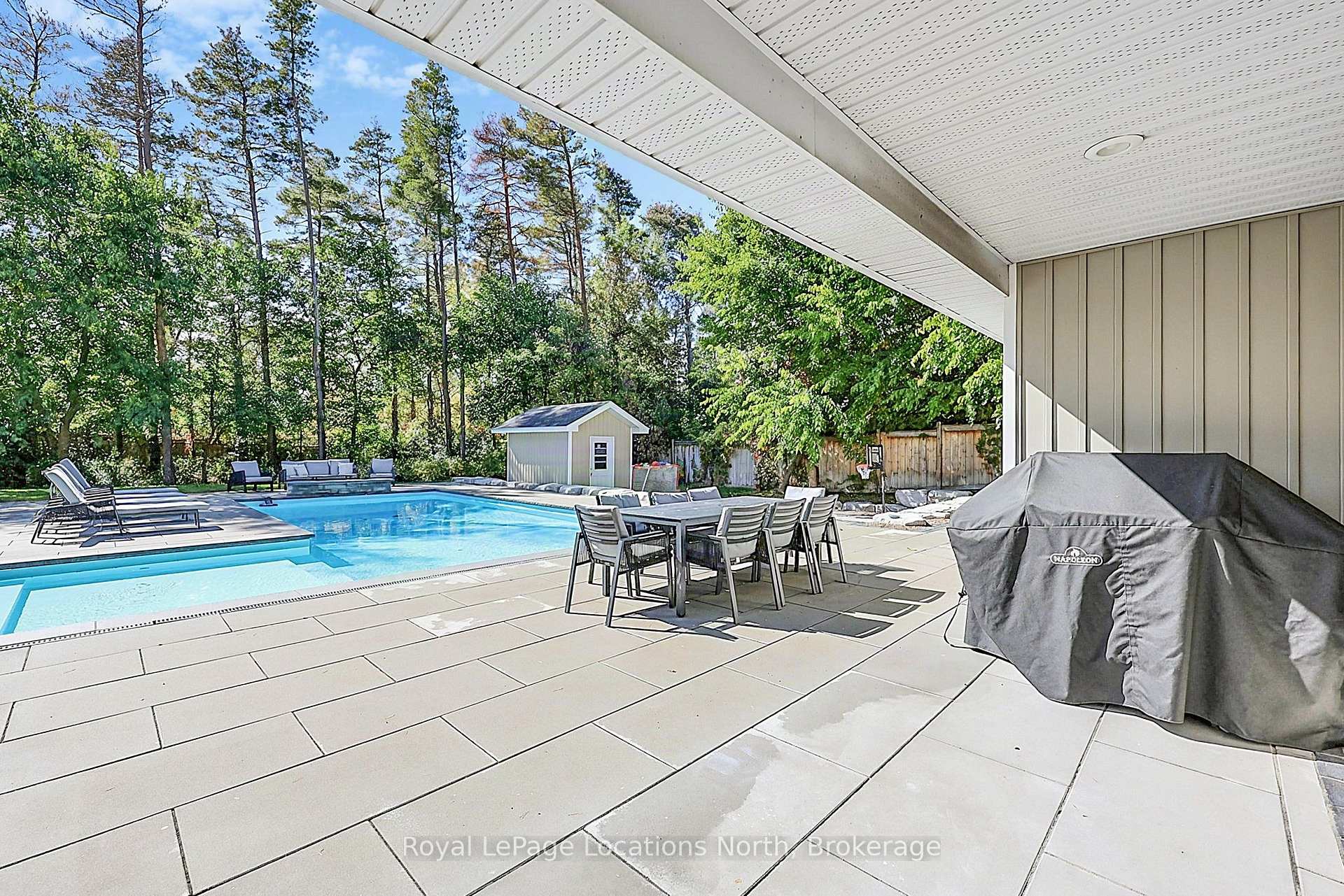 Photo 35 of 39 Forest Drive, Collingwood — HOMEH