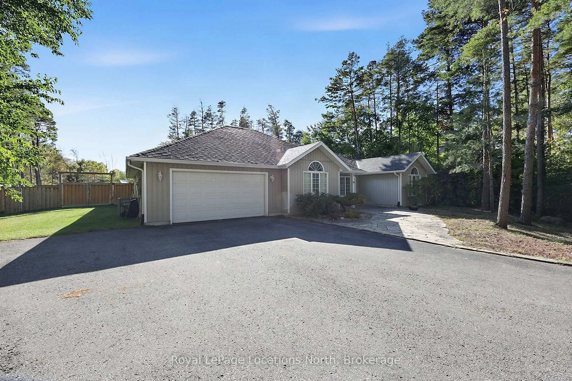 Photo 4 of 39 Forest Drive, Collingwood — HOMEH