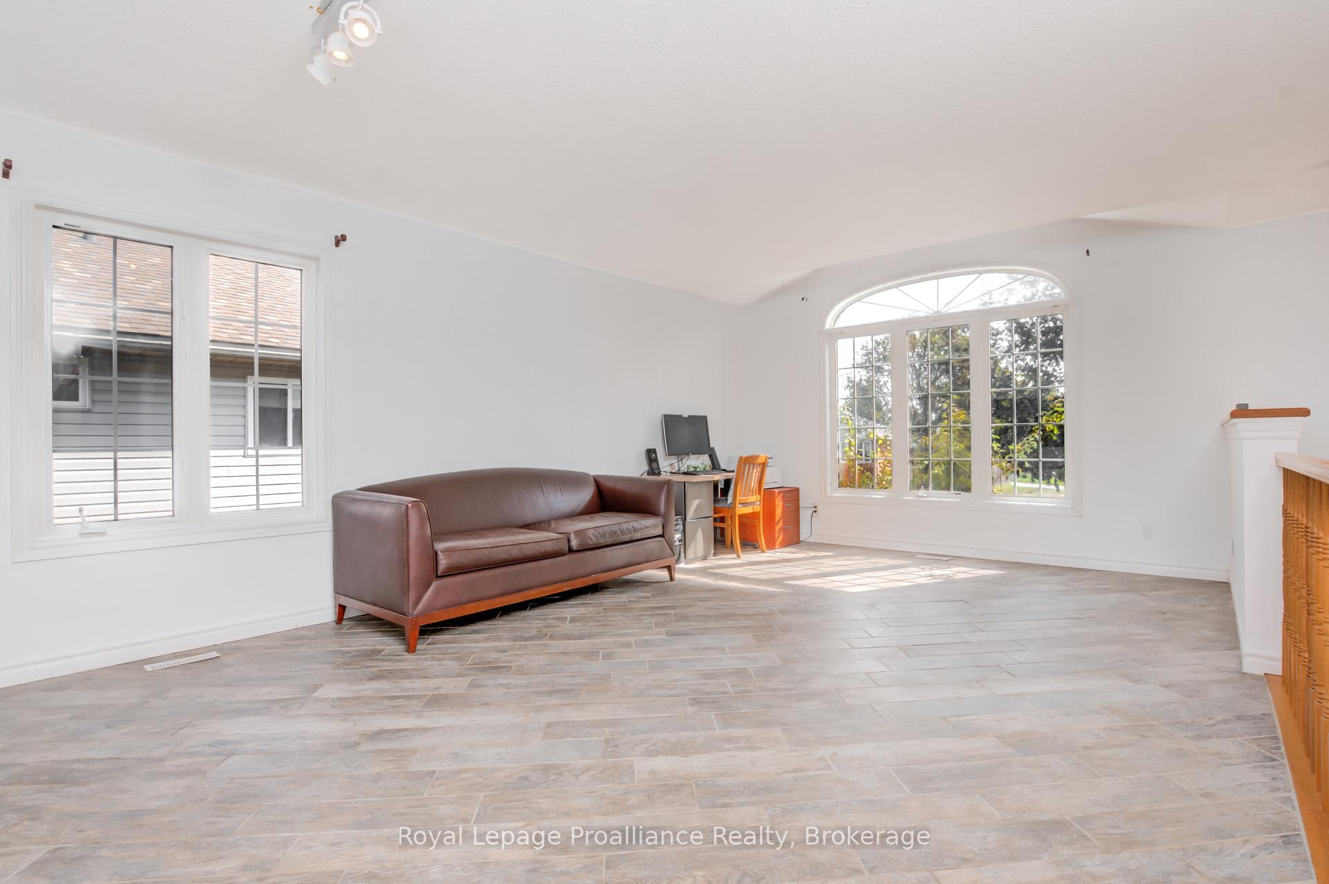 Photo 7 of 120 Raglan Street, Brighton — HOMEH