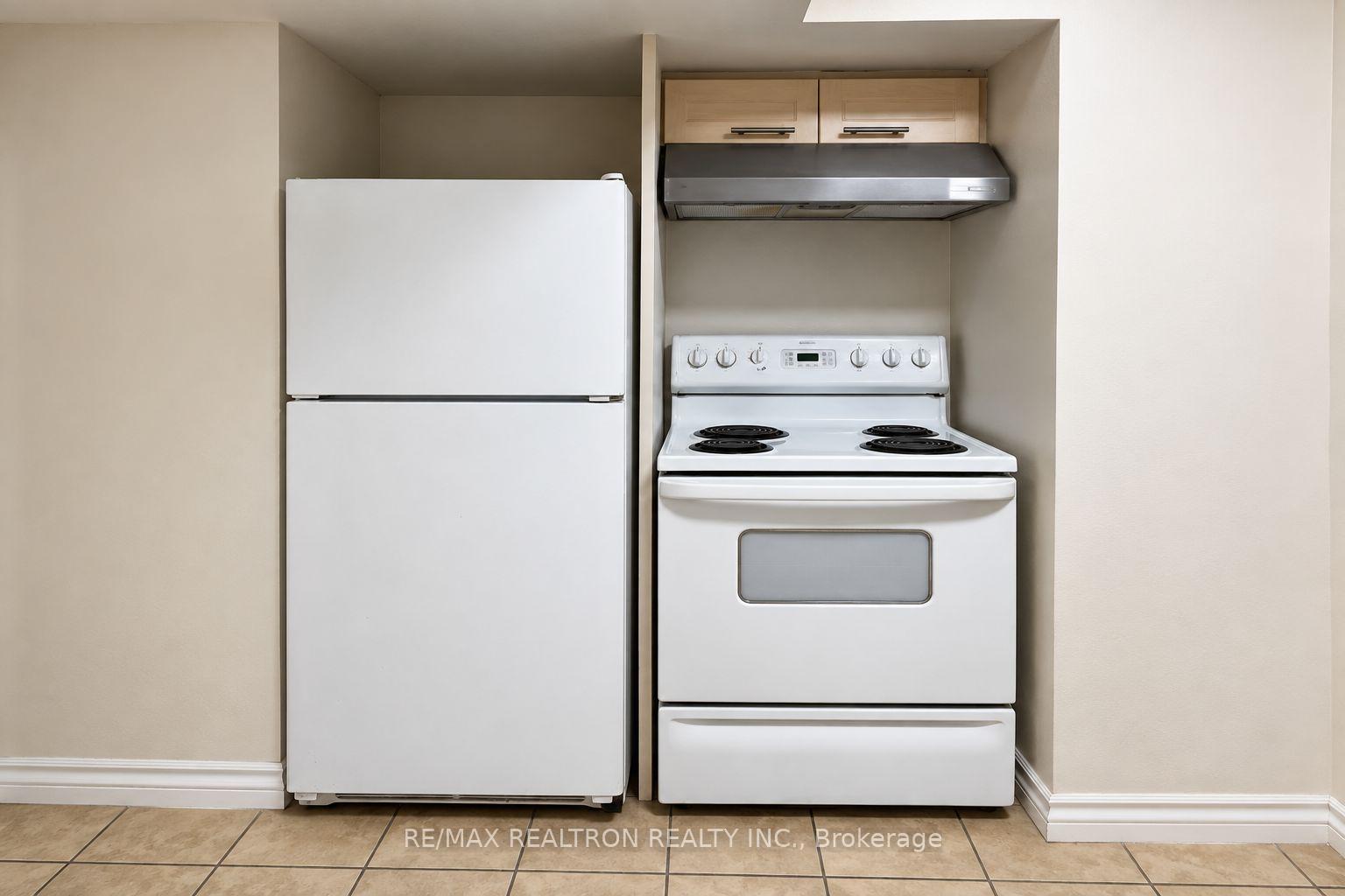 Photo 5 of Unit #2Bed BSMNT, 468 Windhurst Gate, Richmond Hill, Crosby — HOMEH