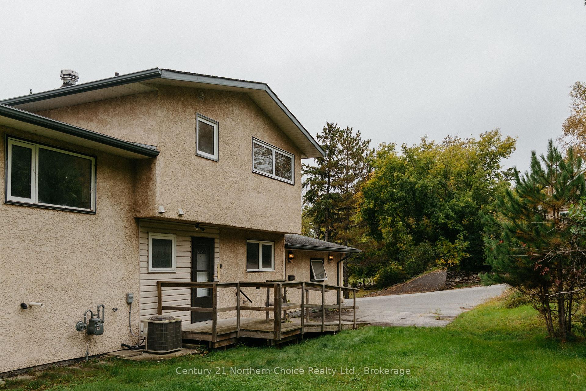 Photo 11 of 605 Ninth Street, Kenora, Keewatin — HOMEH