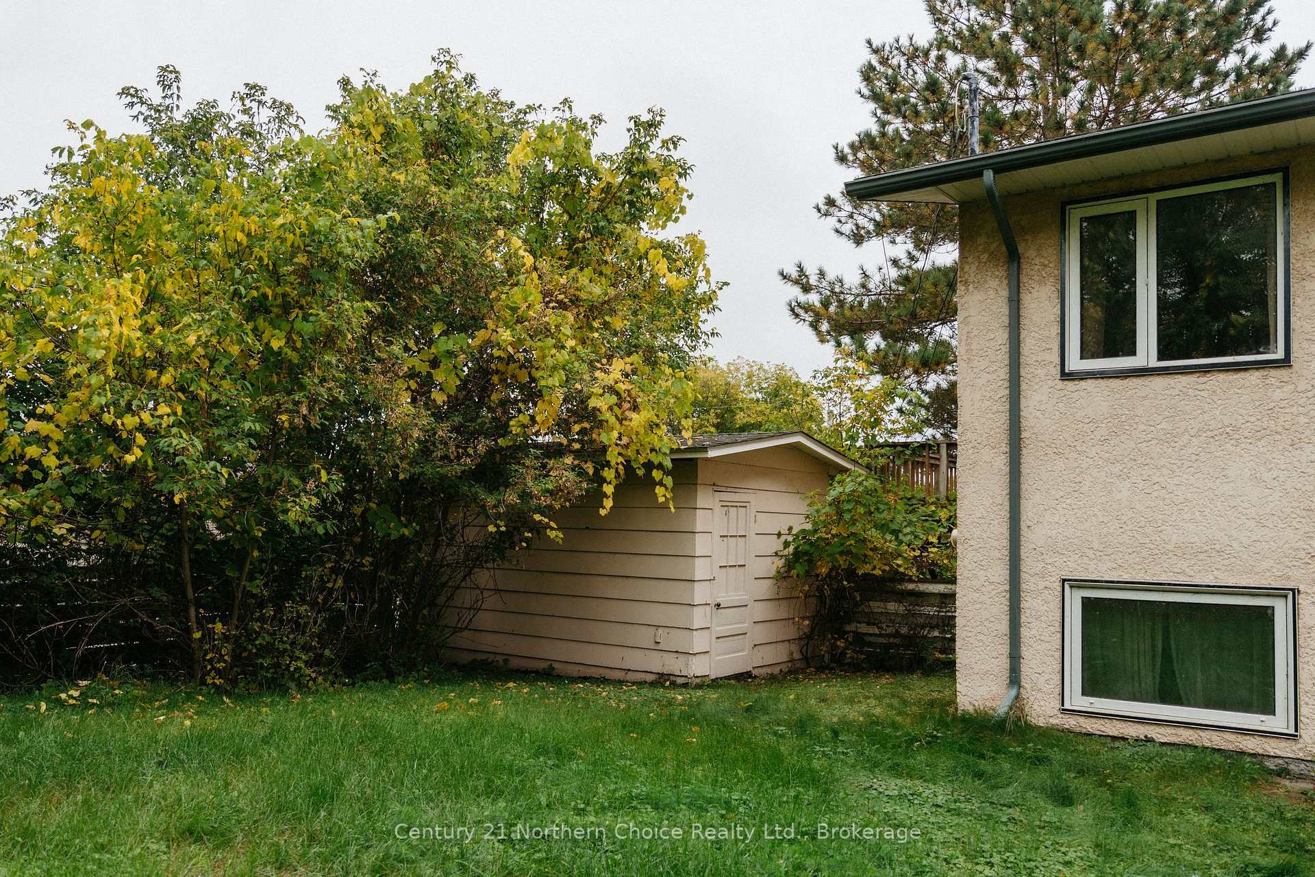 Photo 12 of 605 Ninth Street, Kenora, Keewatin — HOMEH