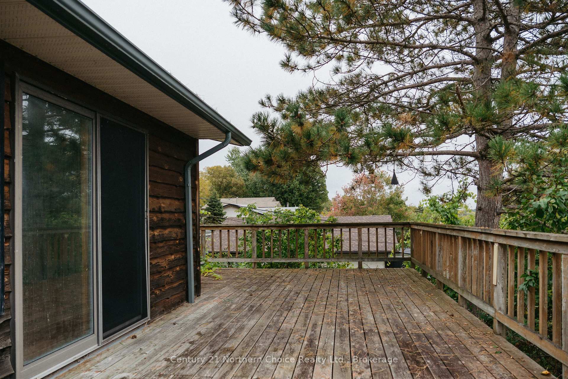 Photo 15 of 605 Ninth Street, Kenora, Keewatin — HOMEH