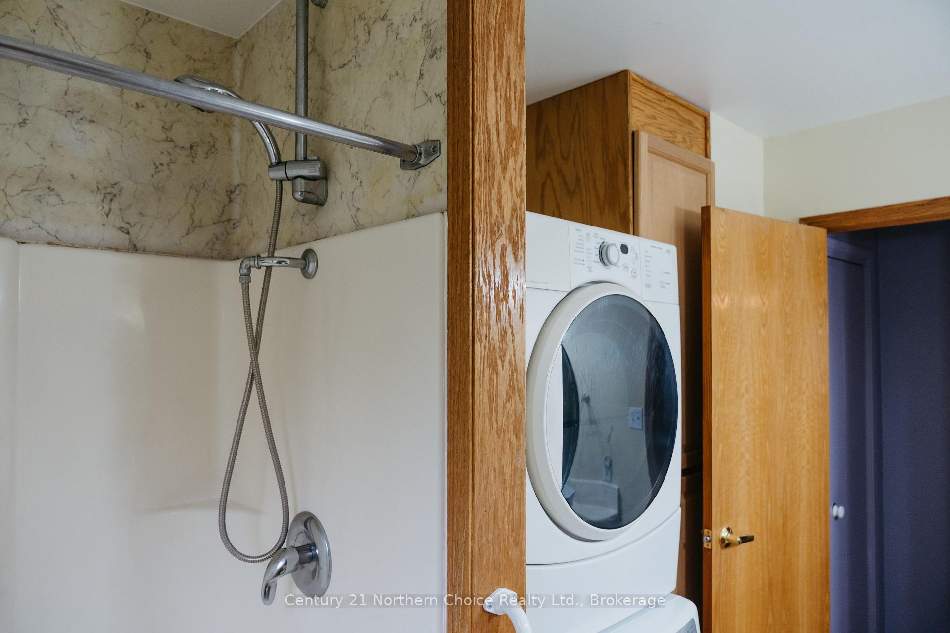 Photo 50 of 605 Ninth Street, Kenora, Keewatin — HOMEH
