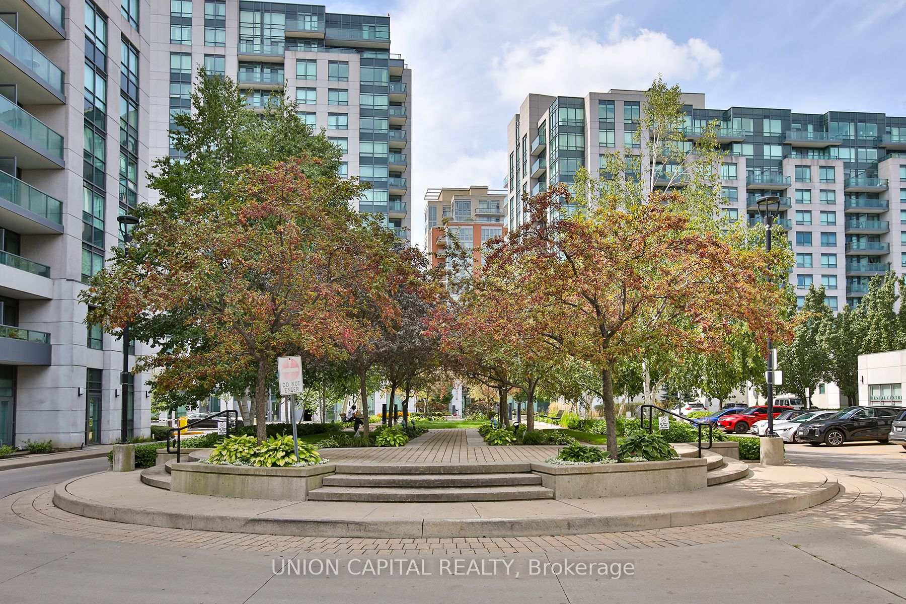 Photo 2 of Unit 612, 32 Clegg Road, Markham, Unionville — HOMEH