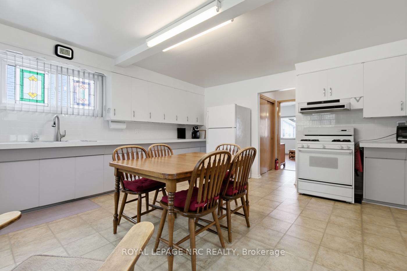 Photo 16 of 78 York Street, Welland, Lincoln/Crowland — HOMEH