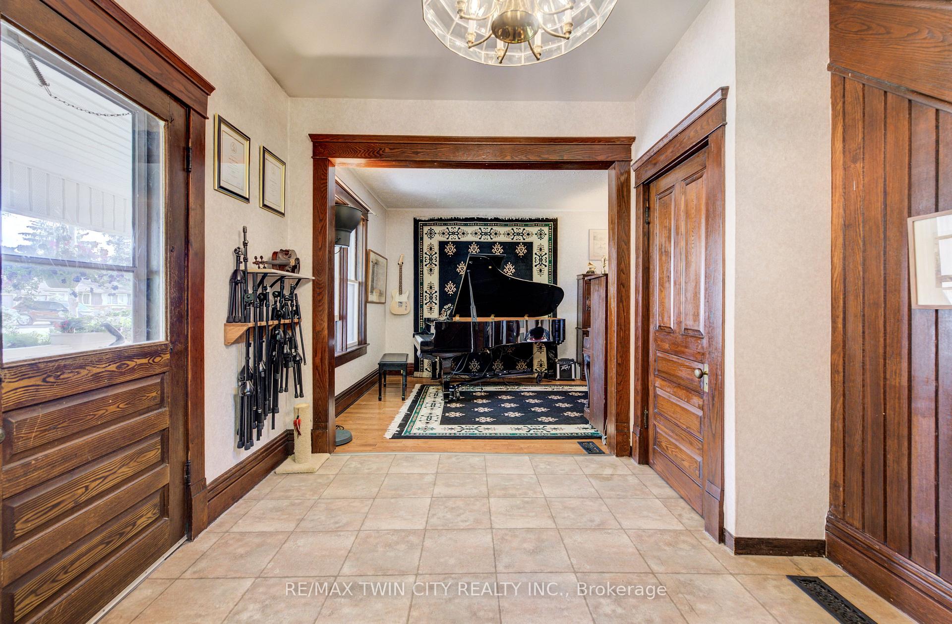 Photo 10 of 140 Shade Street, Wilmot, New Hamburg — HOMEH
