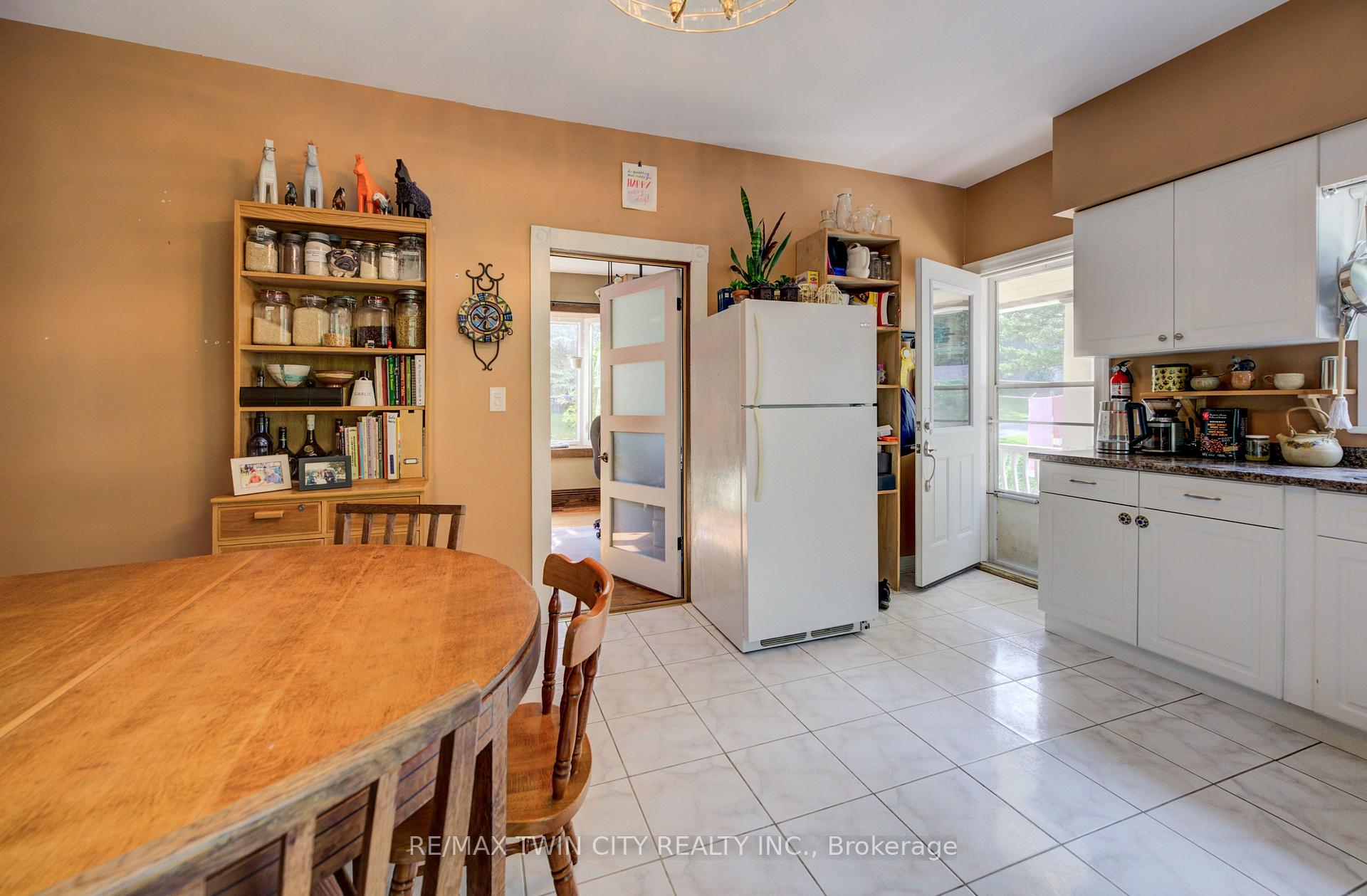Photo 19 of 140 Shade Street, Wilmot, New Hamburg — HOMEH