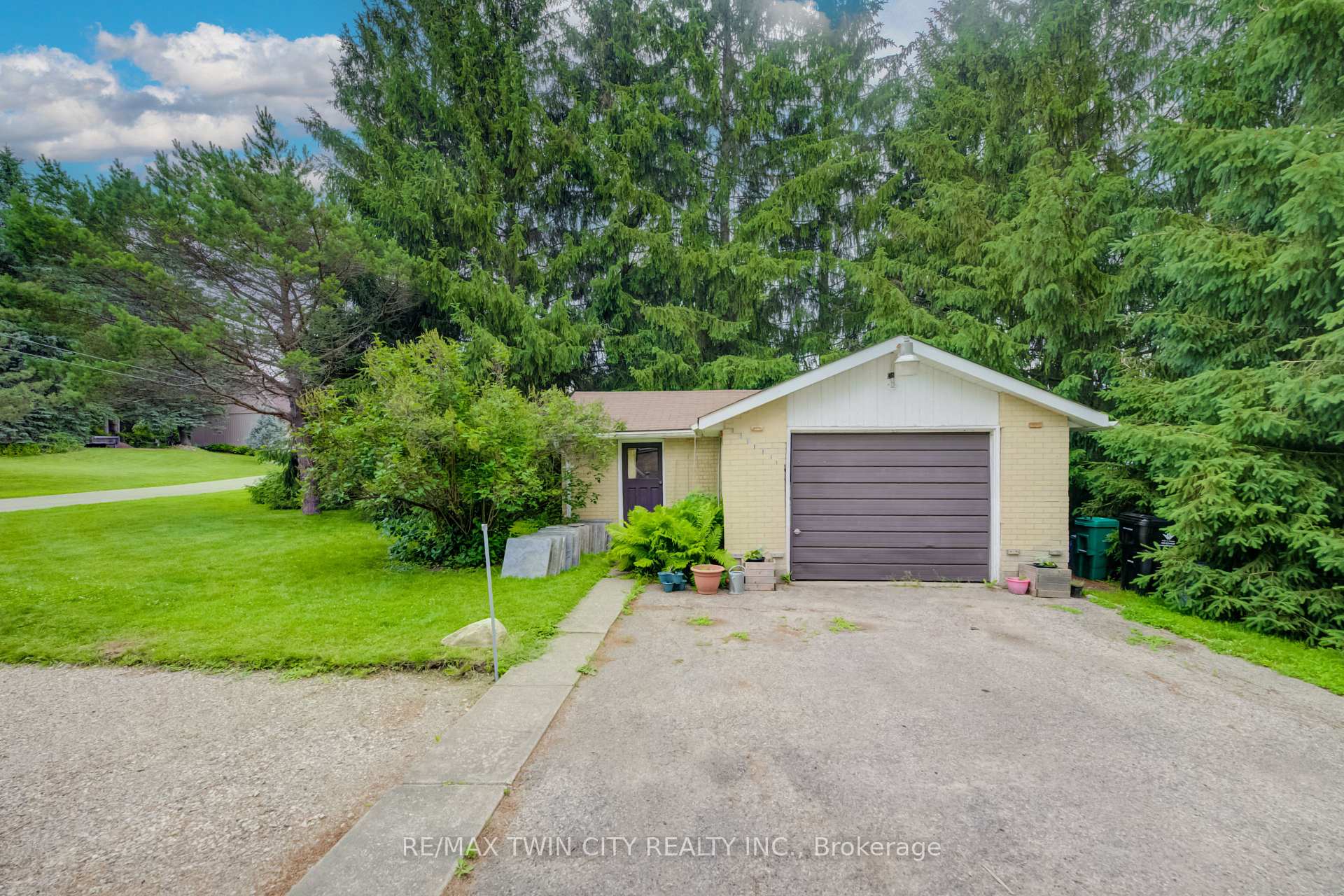 Photo 31 of 140 Shade Street, Wilmot, New Hamburg — HOMEH