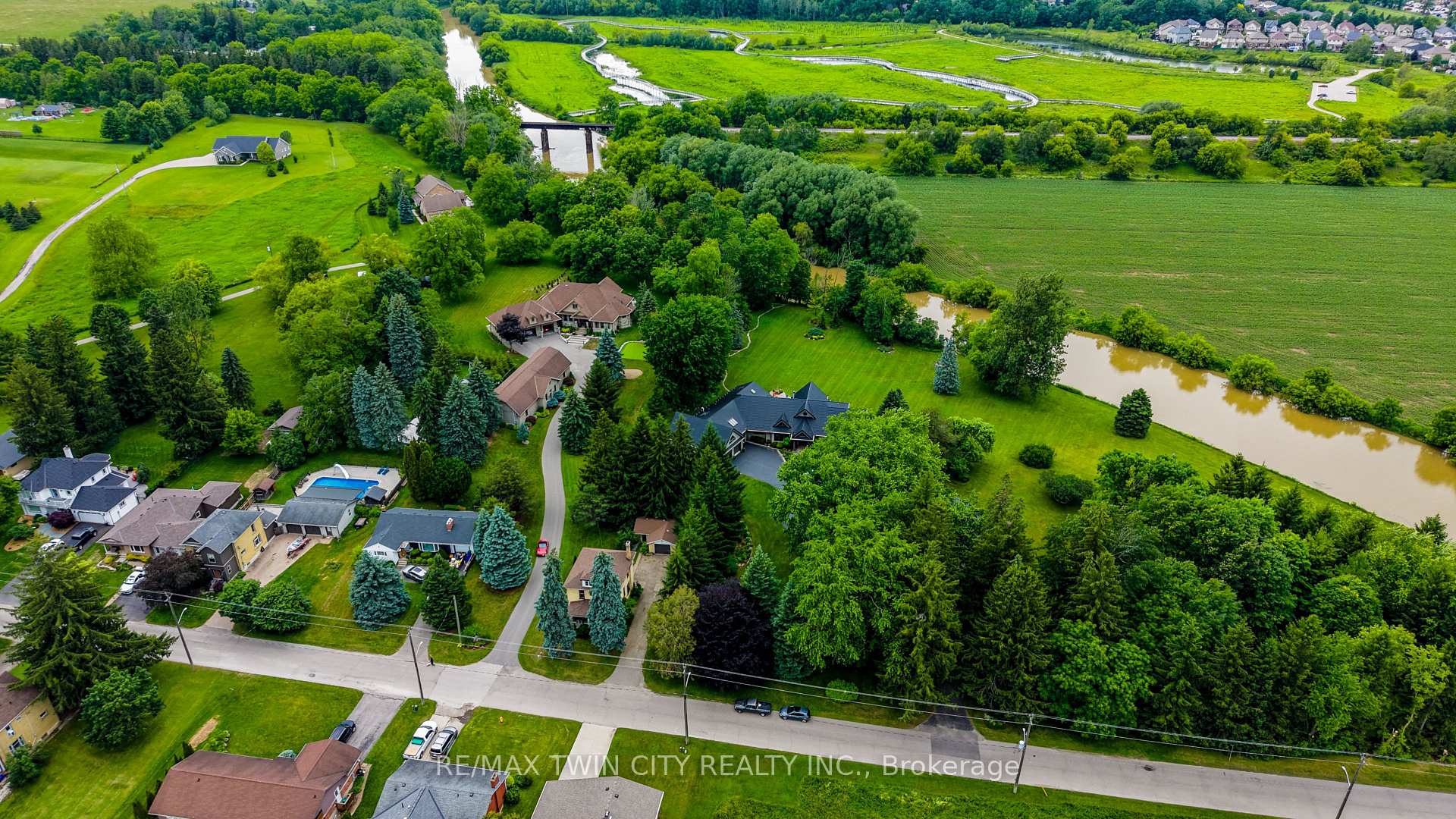 Photo 39 of 140 Shade Street, Wilmot, New Hamburg — HOMEH
