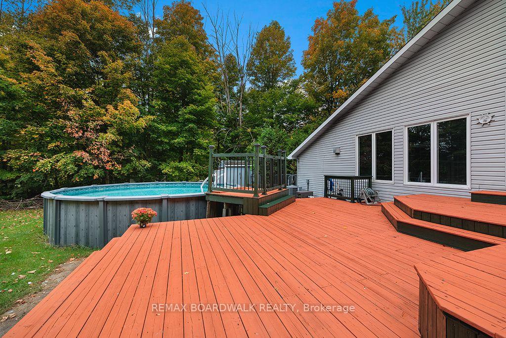 Photo 3 of 38 Cloutier Drive, Russell, Embrun — HOMEH