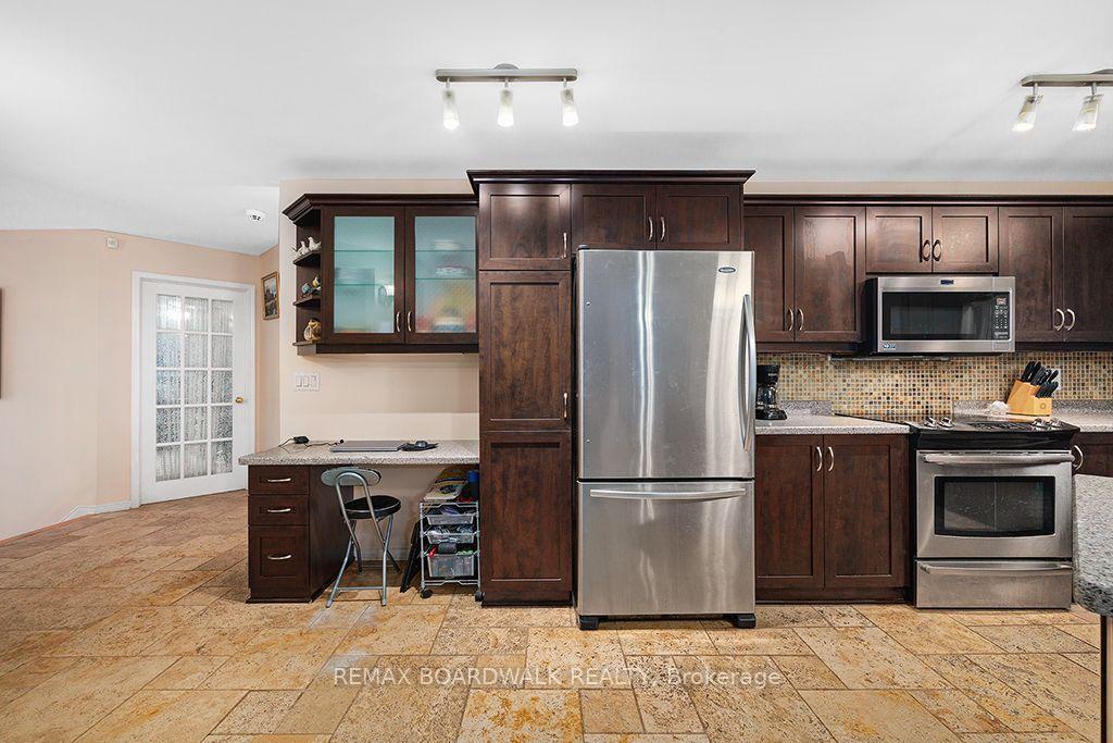 Photo 9 of 38 Cloutier Drive, Russell, Embrun — HOMEH