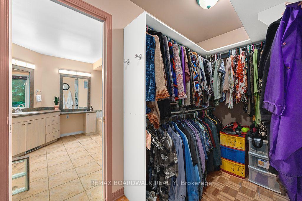 Photo 20 of 38 Cloutier Drive, Russell, Embrun — HOMEH