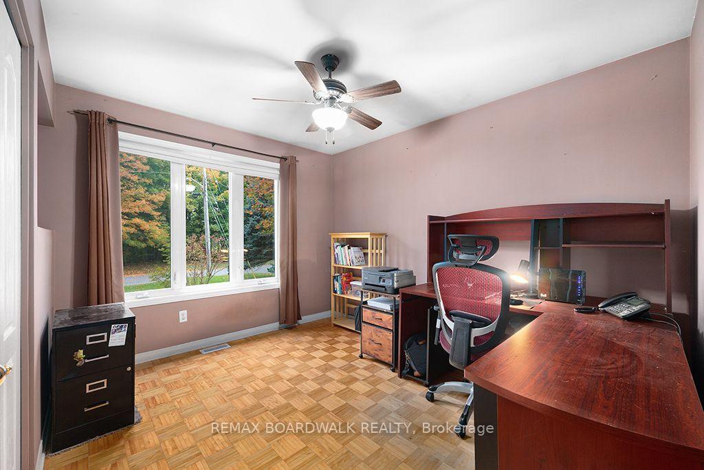 Photo 24 of 38 Cloutier Drive, Russell, Embrun — HOMEH