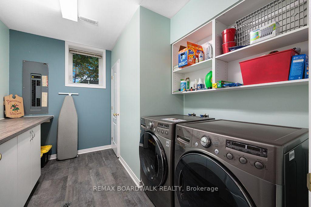 Photo 34 of 38 Cloutier Drive, Russell, Embrun — HOMEH