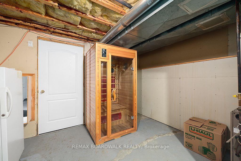 Photo 35 of 38 Cloutier Drive, Russell, Embrun — HOMEH