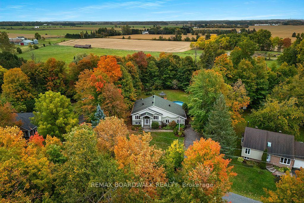 Photo 47 of 38 Cloutier Drive, Russell, Embrun — HOMEH