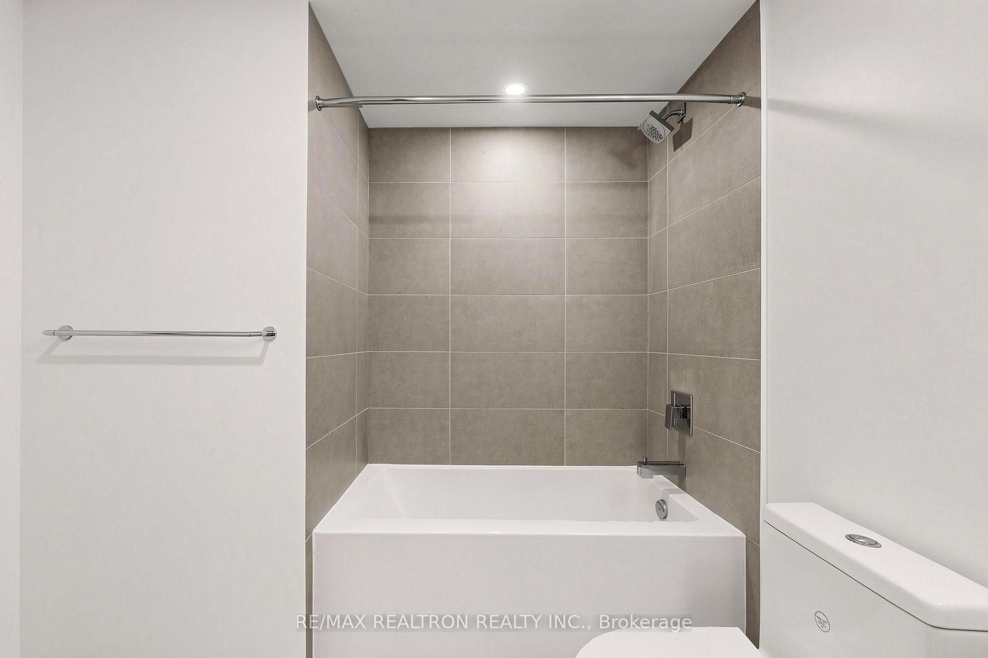 Photo 33 of Unit 308, 1 Cardiff Road, Toronto, Mount Pleasant East — HOMEH