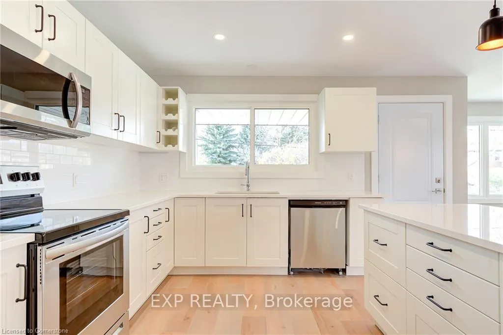 Photo 9 of 155 Doon Road, Kitchener — HOMEH