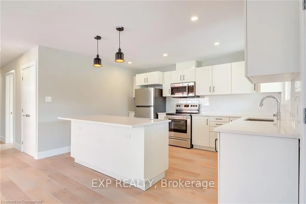 Photo 10 of 155 Doon Road, Kitchener — HOMEH