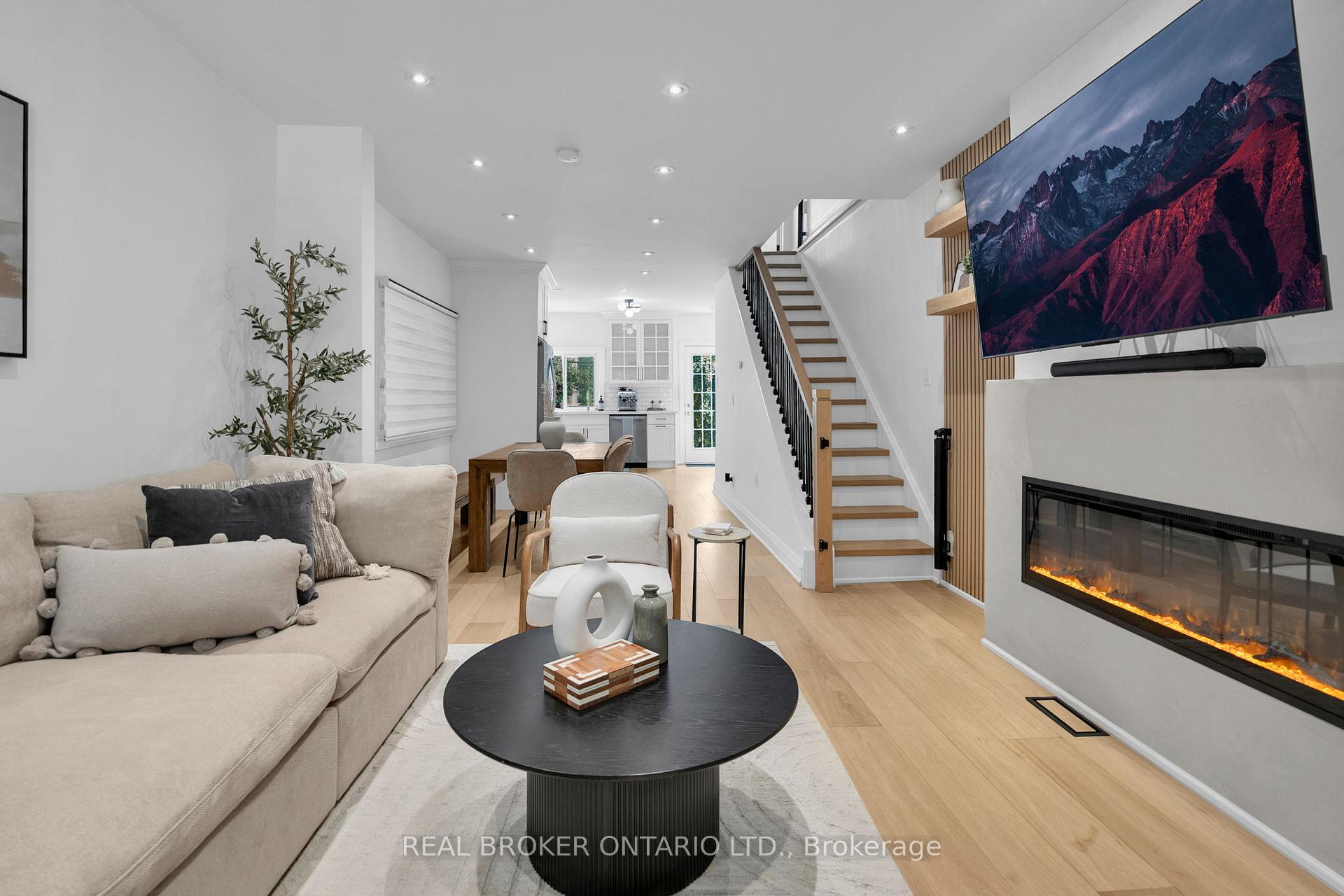 Photo 7 of 23 Aldridge Avenue, Toronto, Woodbine Corridor — HOMEH