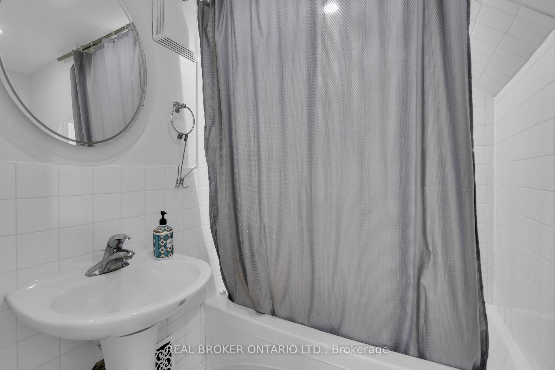 Photo 27 of 23 Aldridge Avenue, Toronto, Woodbine Corridor — HOMEH