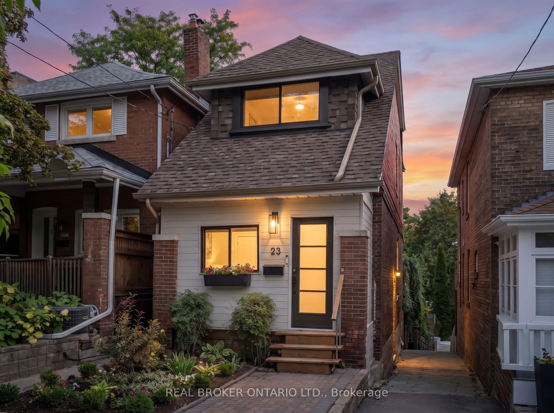 Photo 42 of 23 Aldridge Avenue, Toronto, Woodbine Corridor — HOMEH
