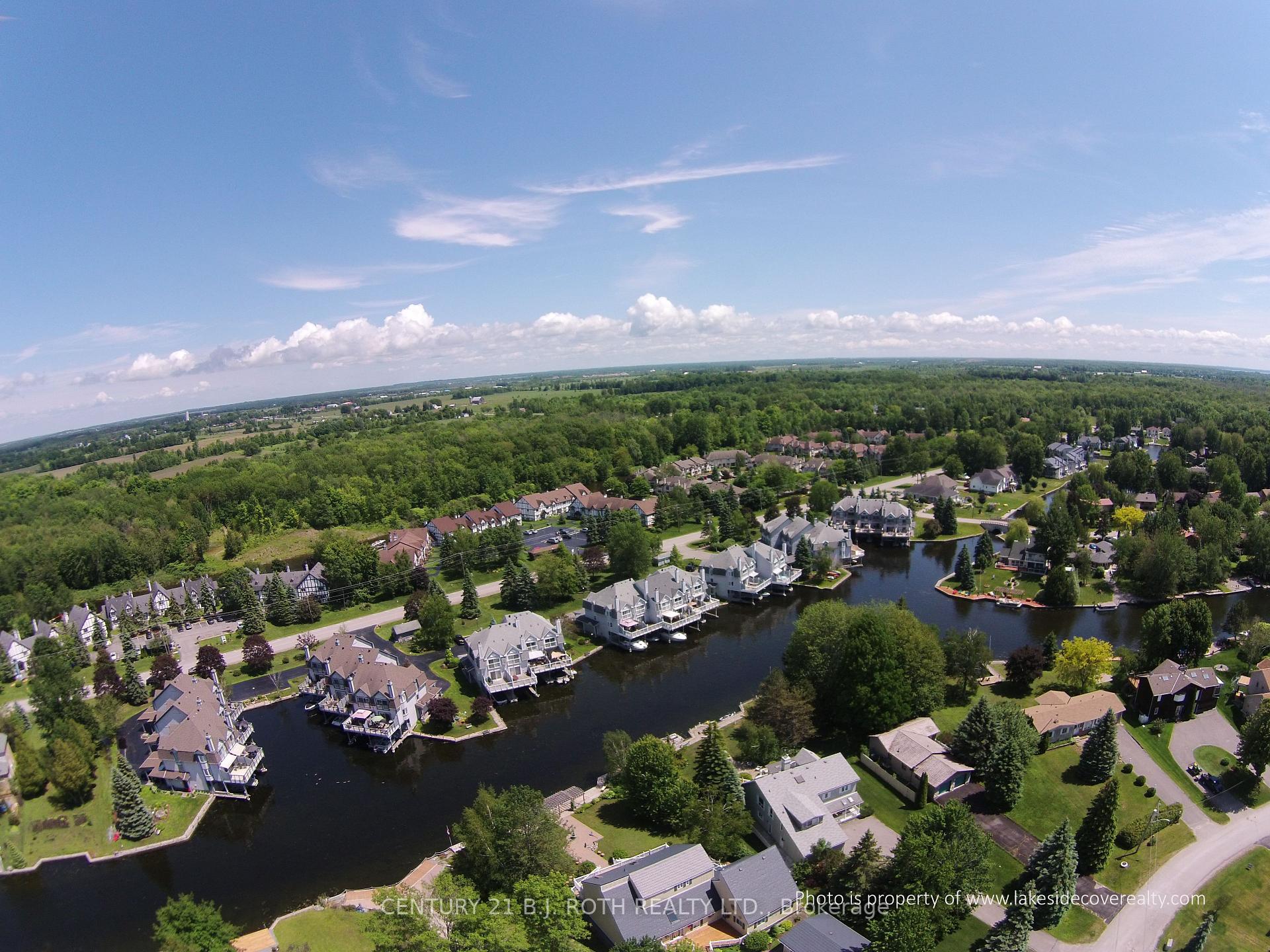 Photo of Unit 8, 41 Laguna Parkway