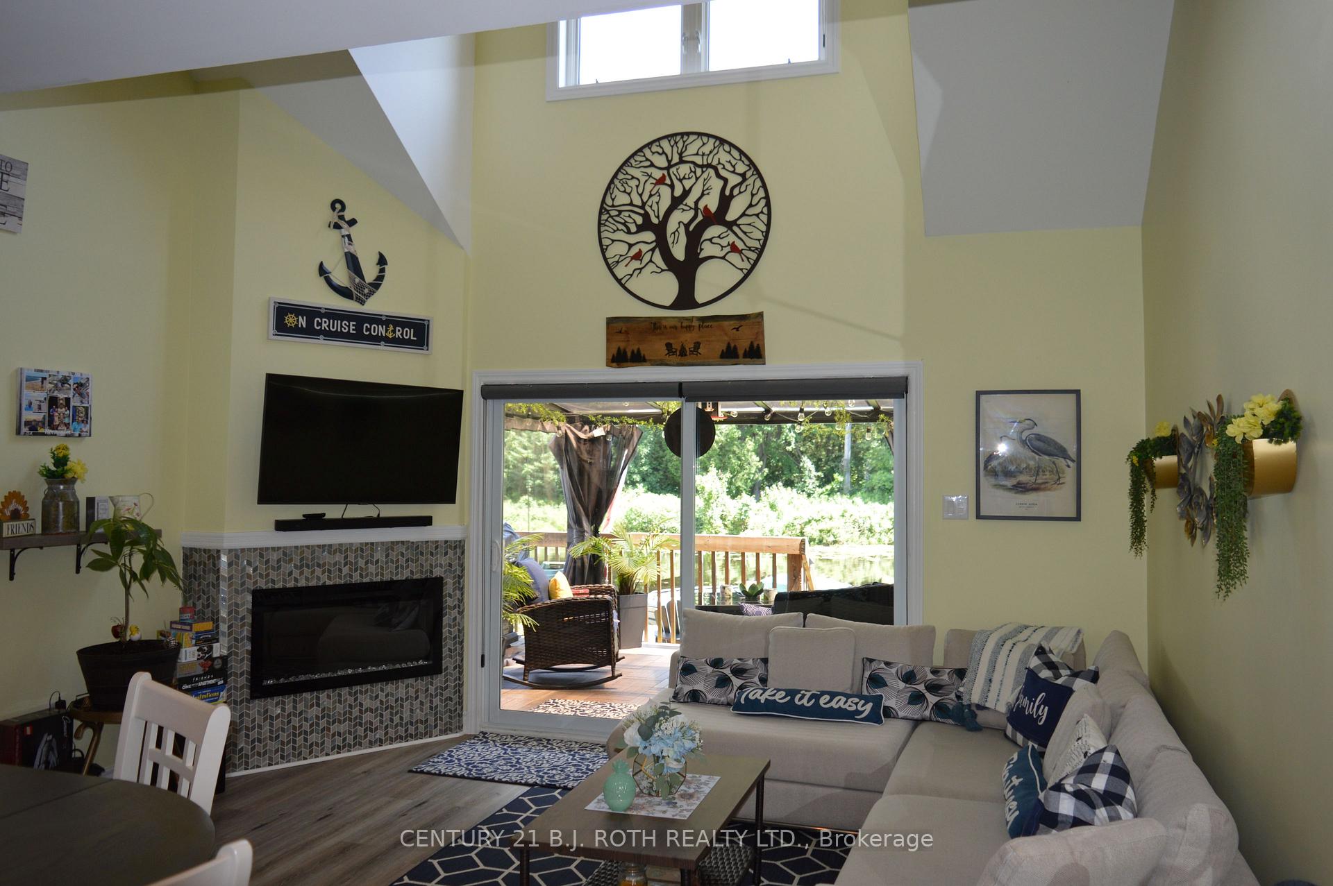 Photo 4 of Unit 8, 41 Laguna Parkway, Ramara, Brechin — HOMEH