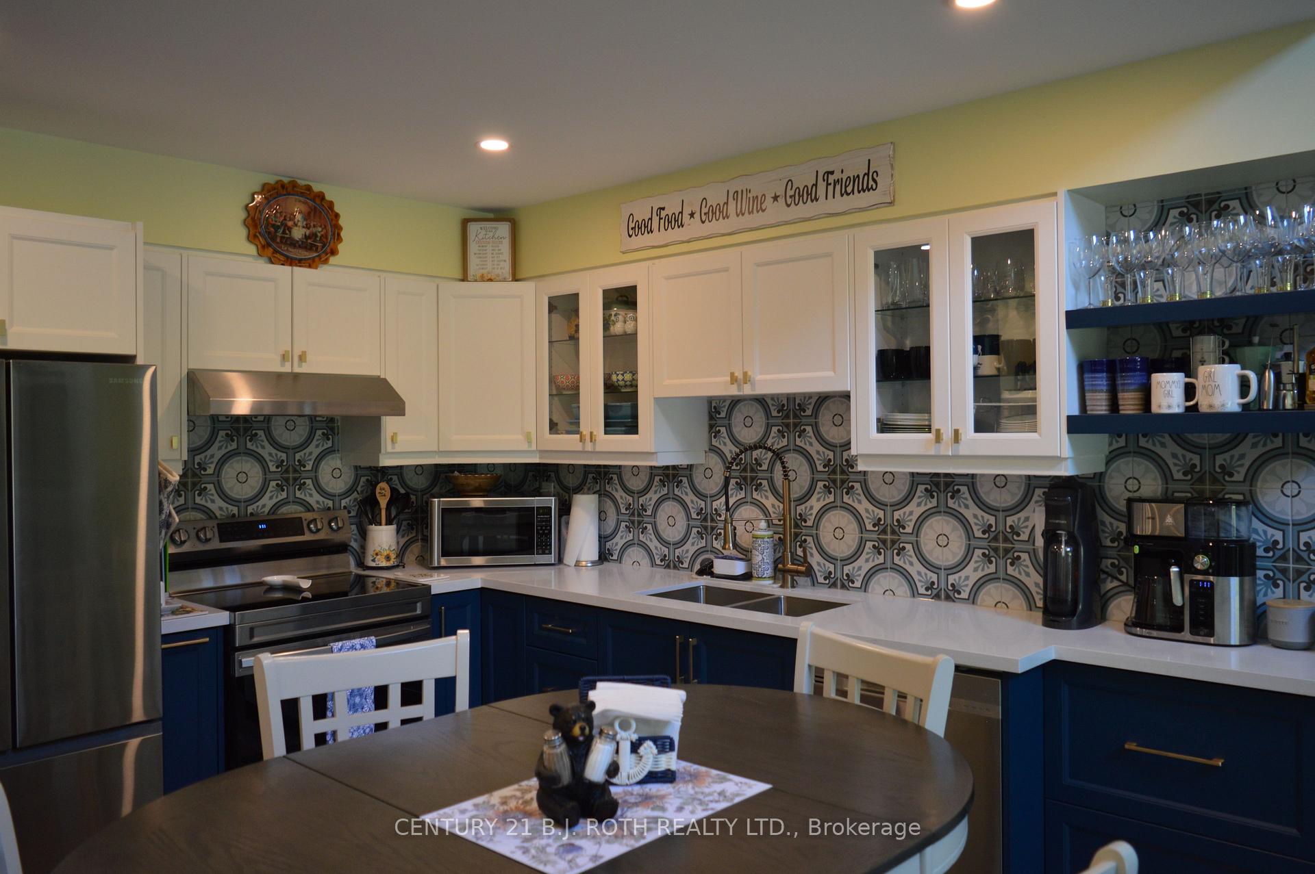 Photo 17 of Unit 8, 41 Laguna Parkway, Ramara, Brechin — HOMEH