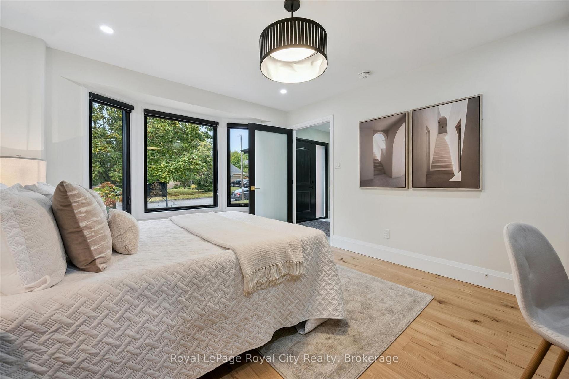 Photo 7 of 11 Bridlewood Drive, Guelph, Kortright Hills — HOMEH