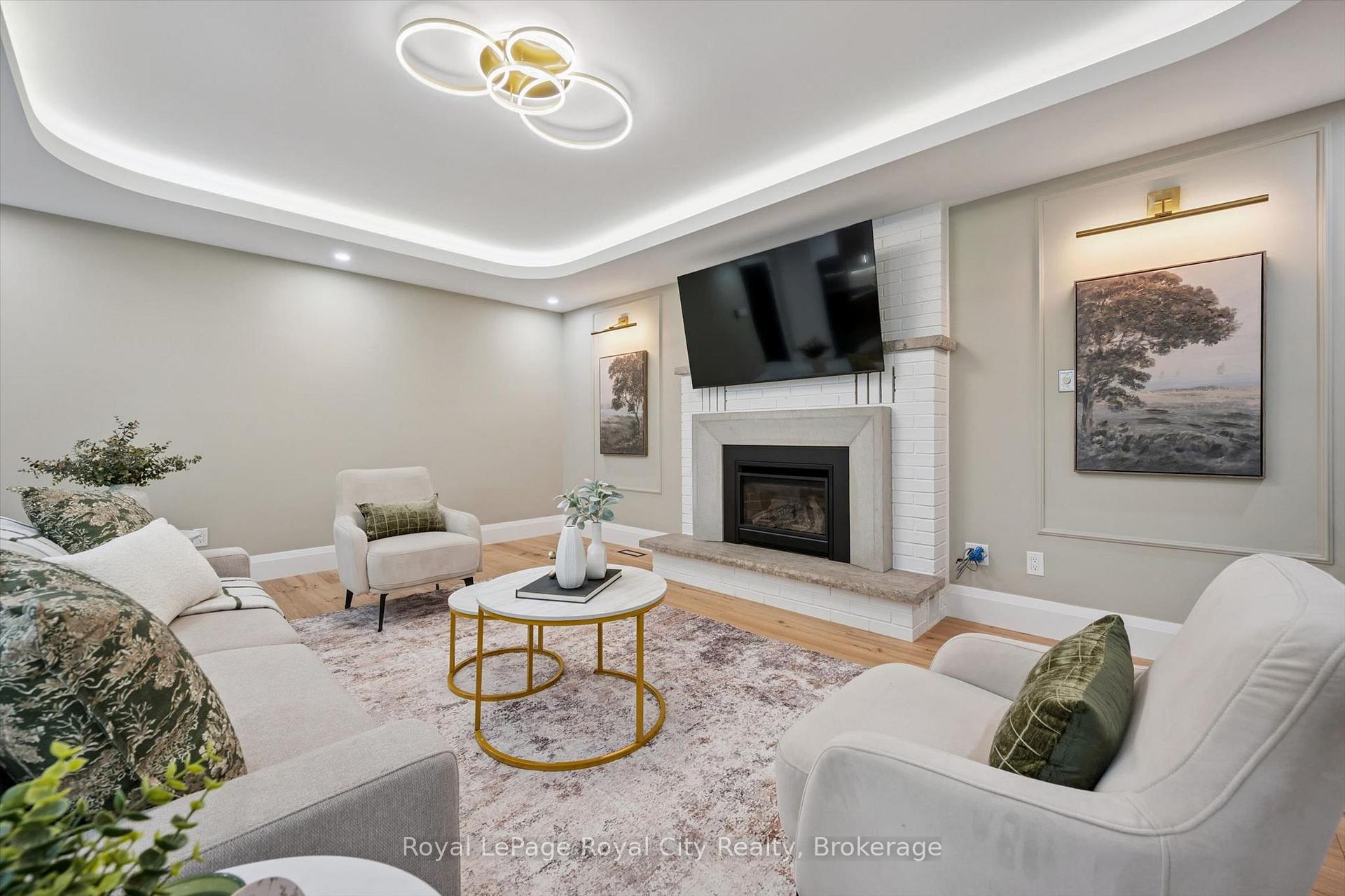 Photo 13 of 11 Bridlewood Drive, Guelph, Kortright Hills — HOMEH