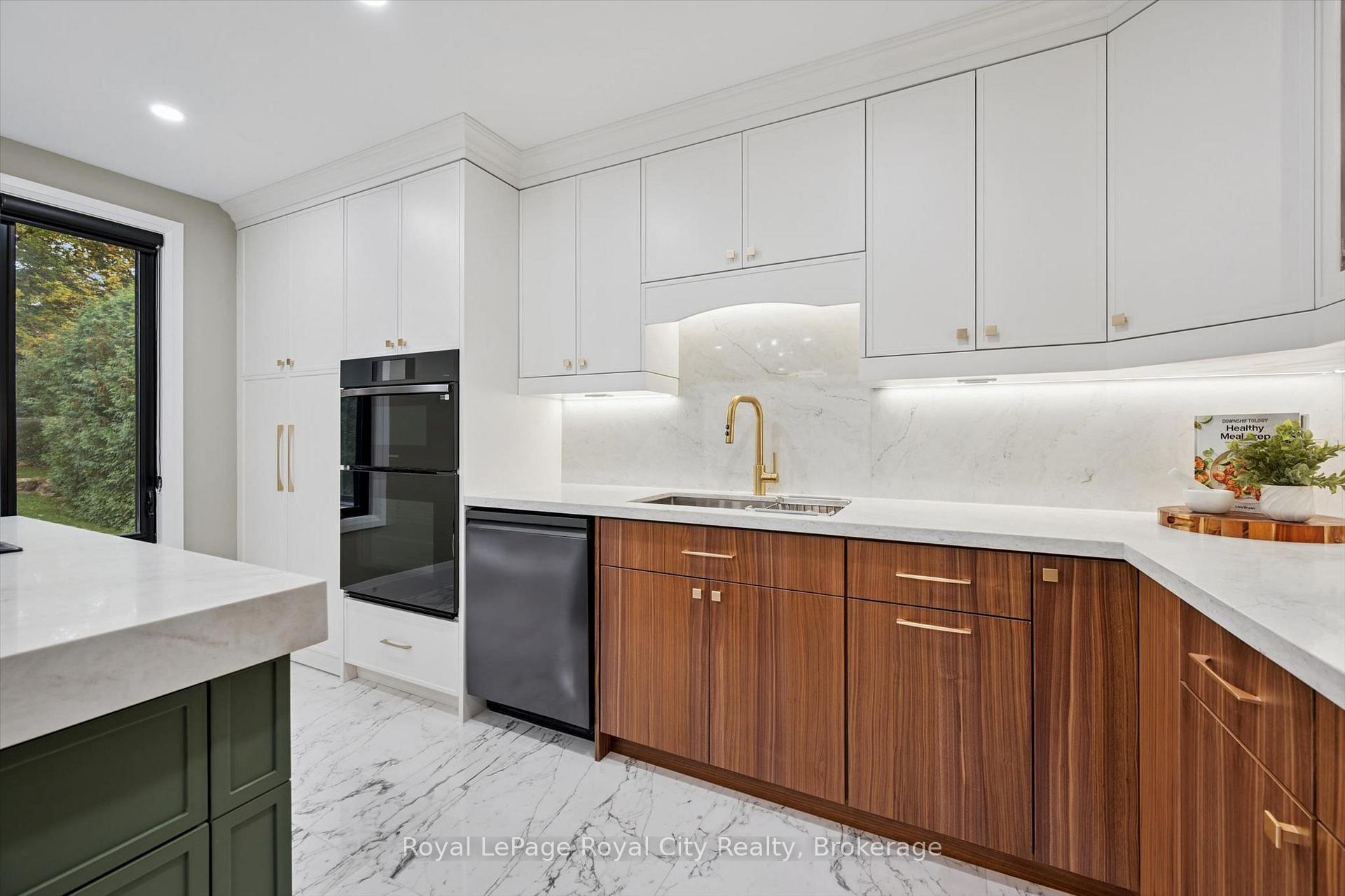 Photo 25 of 11 Bridlewood Drive, Guelph, Kortright Hills — HOMEH