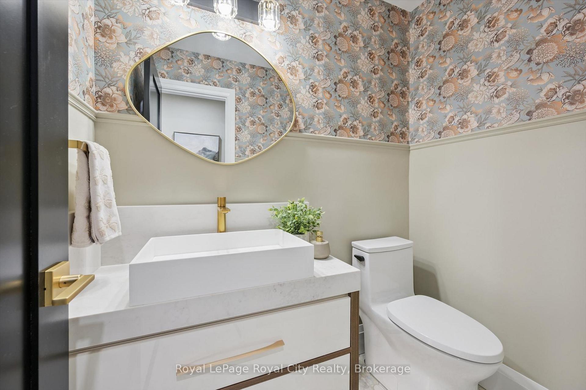 Photo 27 of 11 Bridlewood Drive, Guelph, Kortright Hills — HOMEH