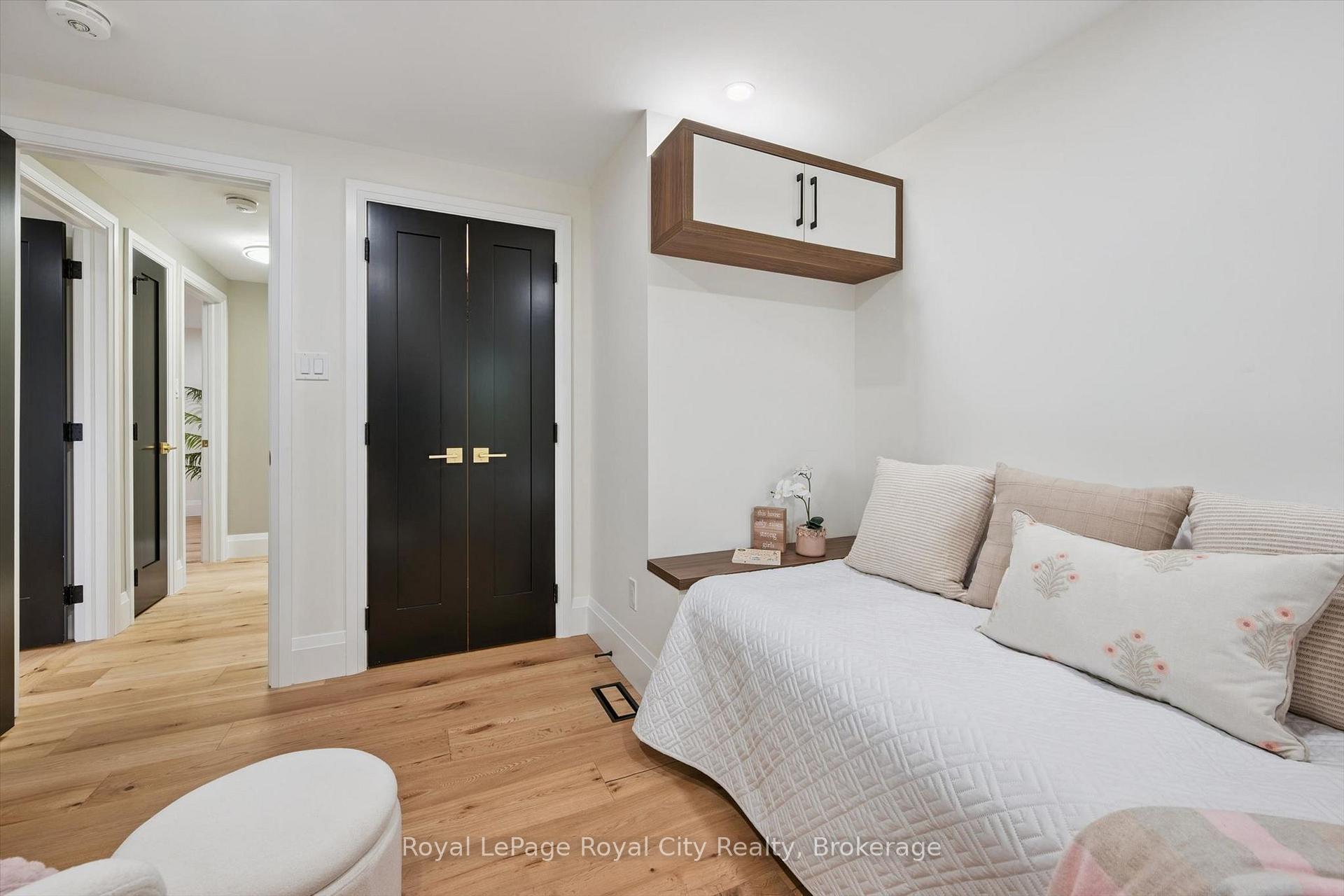 Photo 29 of 11 Bridlewood Drive, Guelph, Kortright Hills — HOMEH