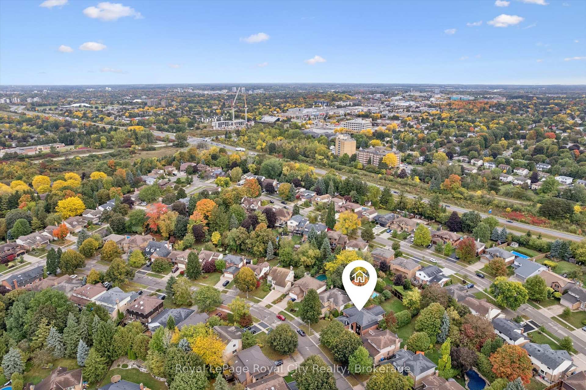 Photo 50 of 11 Bridlewood Drive, Guelph, Kortright Hills — HOMEH