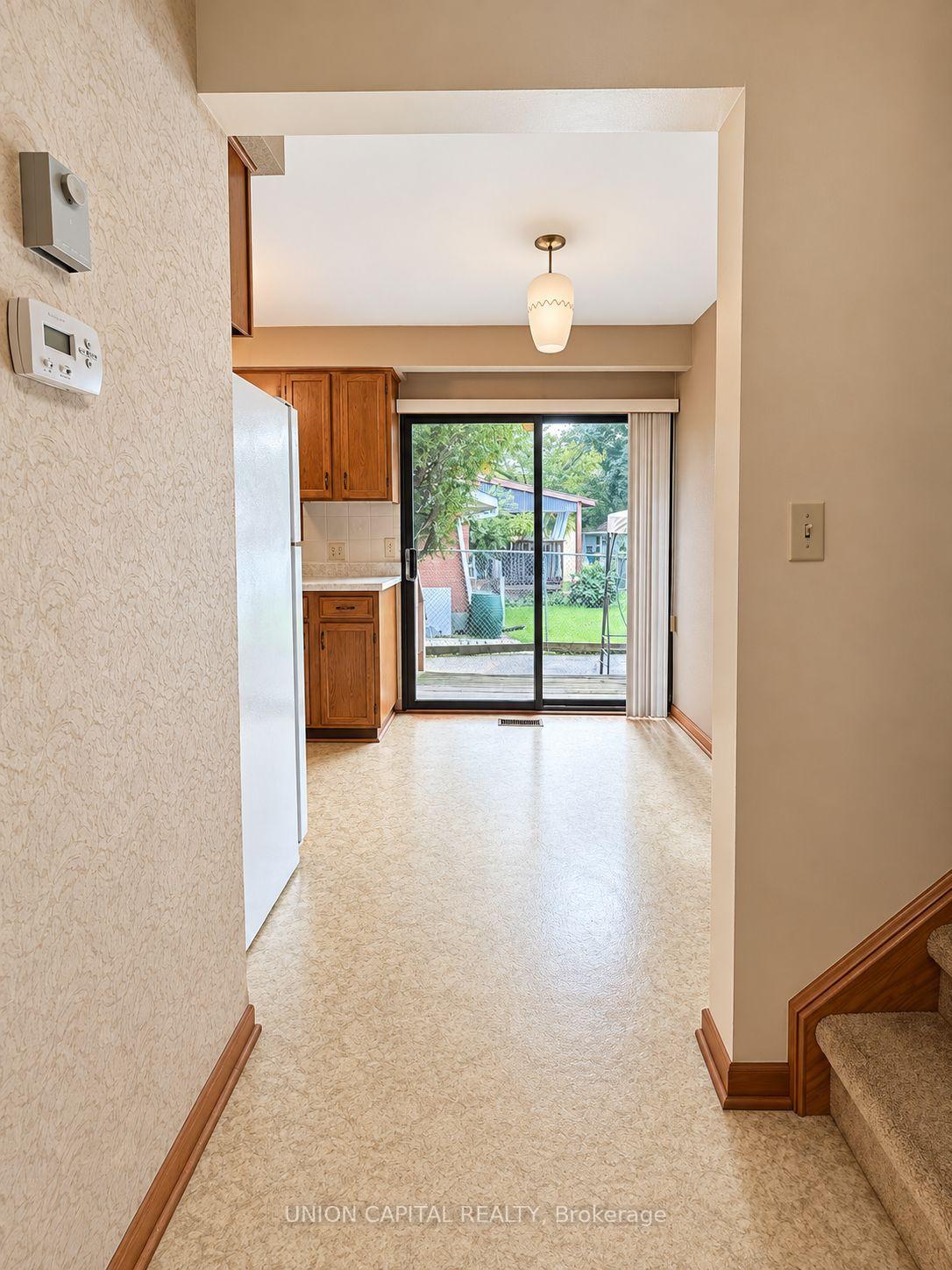 Photo 21 of 21 Croydon Drive, St. Catharines, Port Weller — HOMEH
