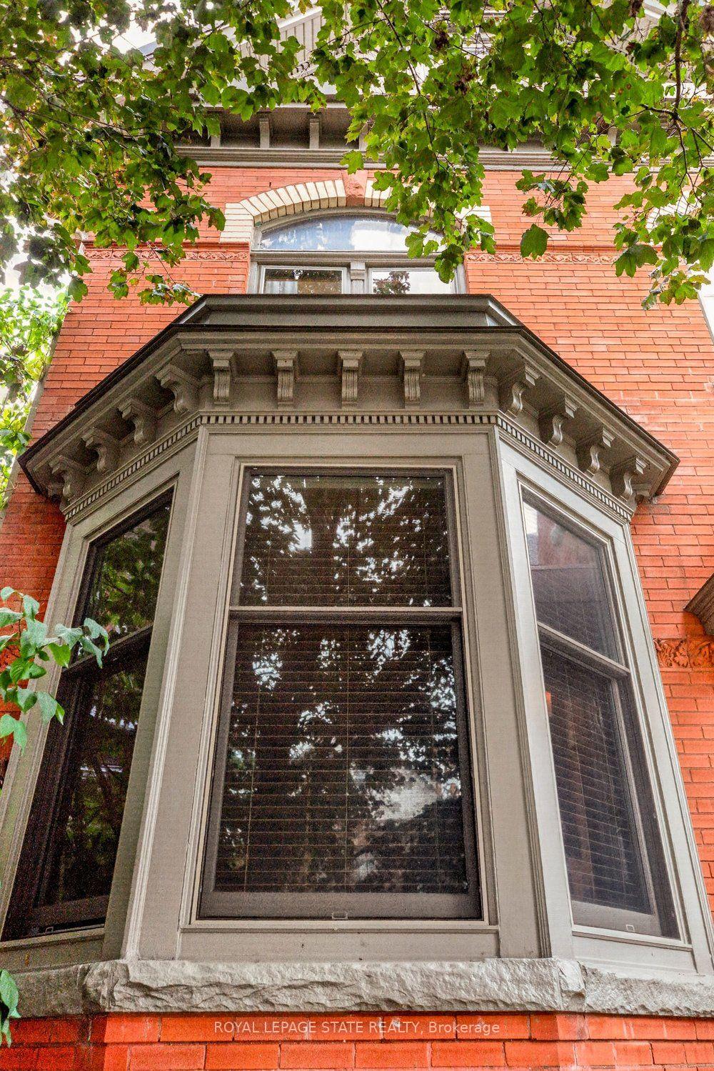 Photo 4 of 282 Hess Street S, Hamilton, Durand — HOMEH