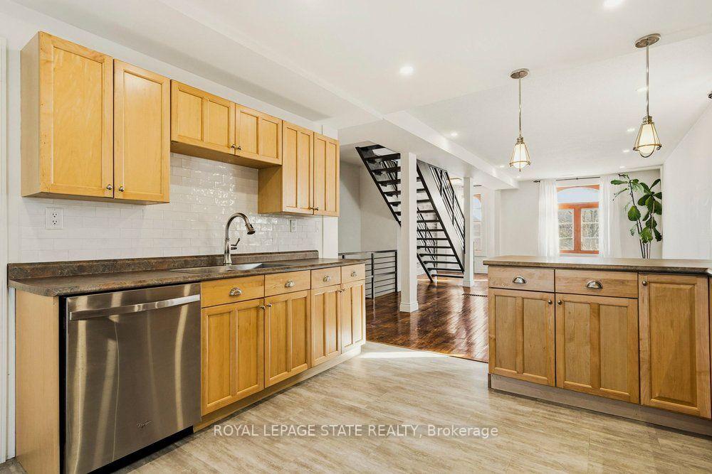 Photo 15 of 282 Hess Street S, Hamilton, Durand — HOMEH