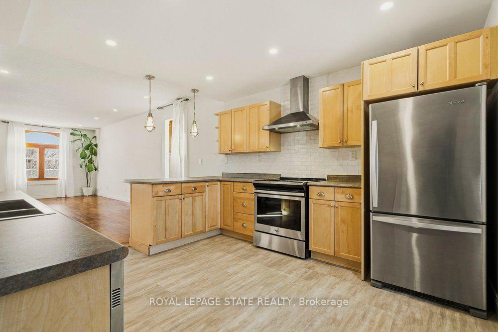 Photo 16 of 282 Hess Street S, Hamilton, Durand — HOMEH