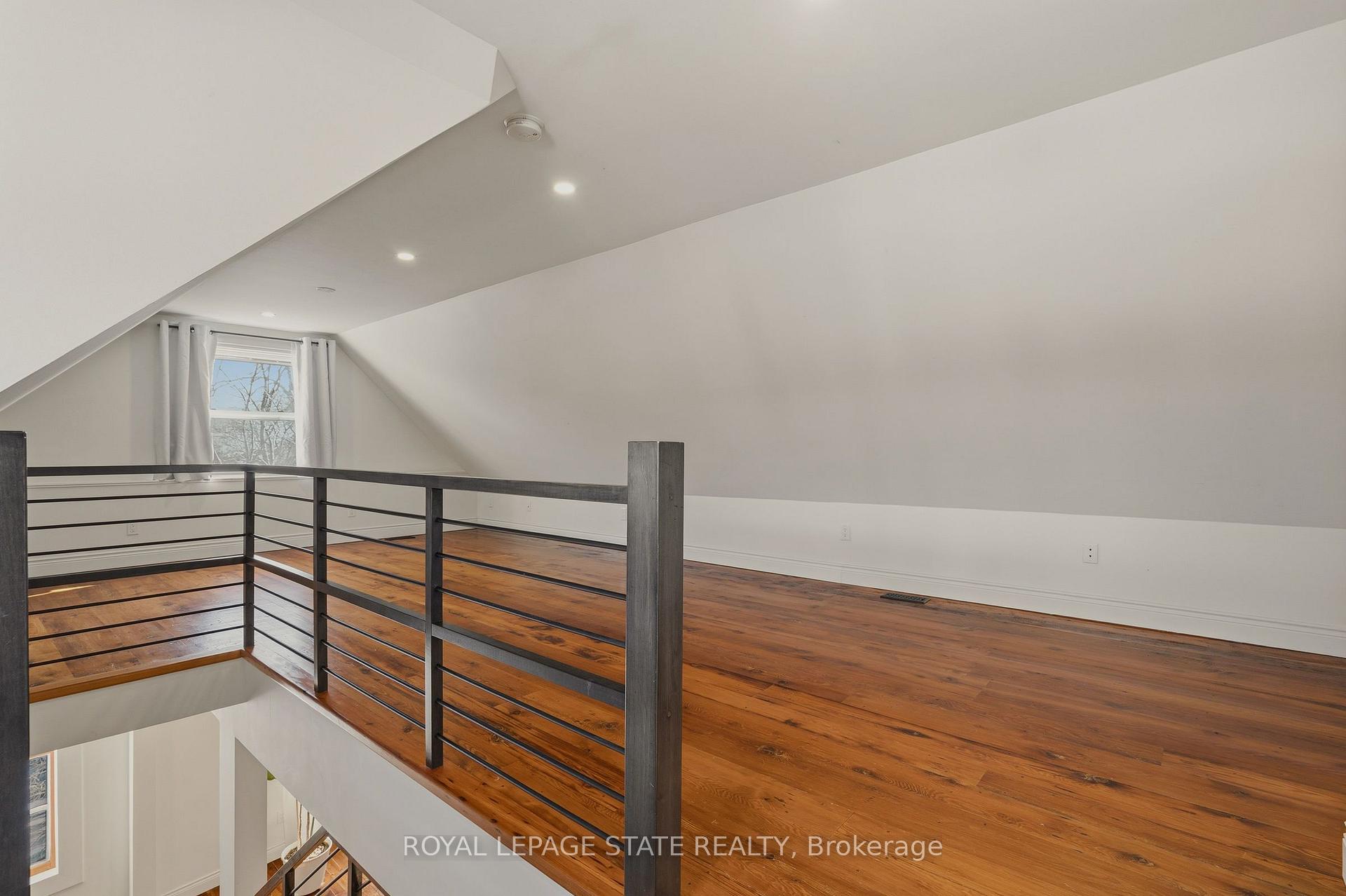 Photo 21 of 282 Hess Street S, Hamilton, Durand — HOMEH
