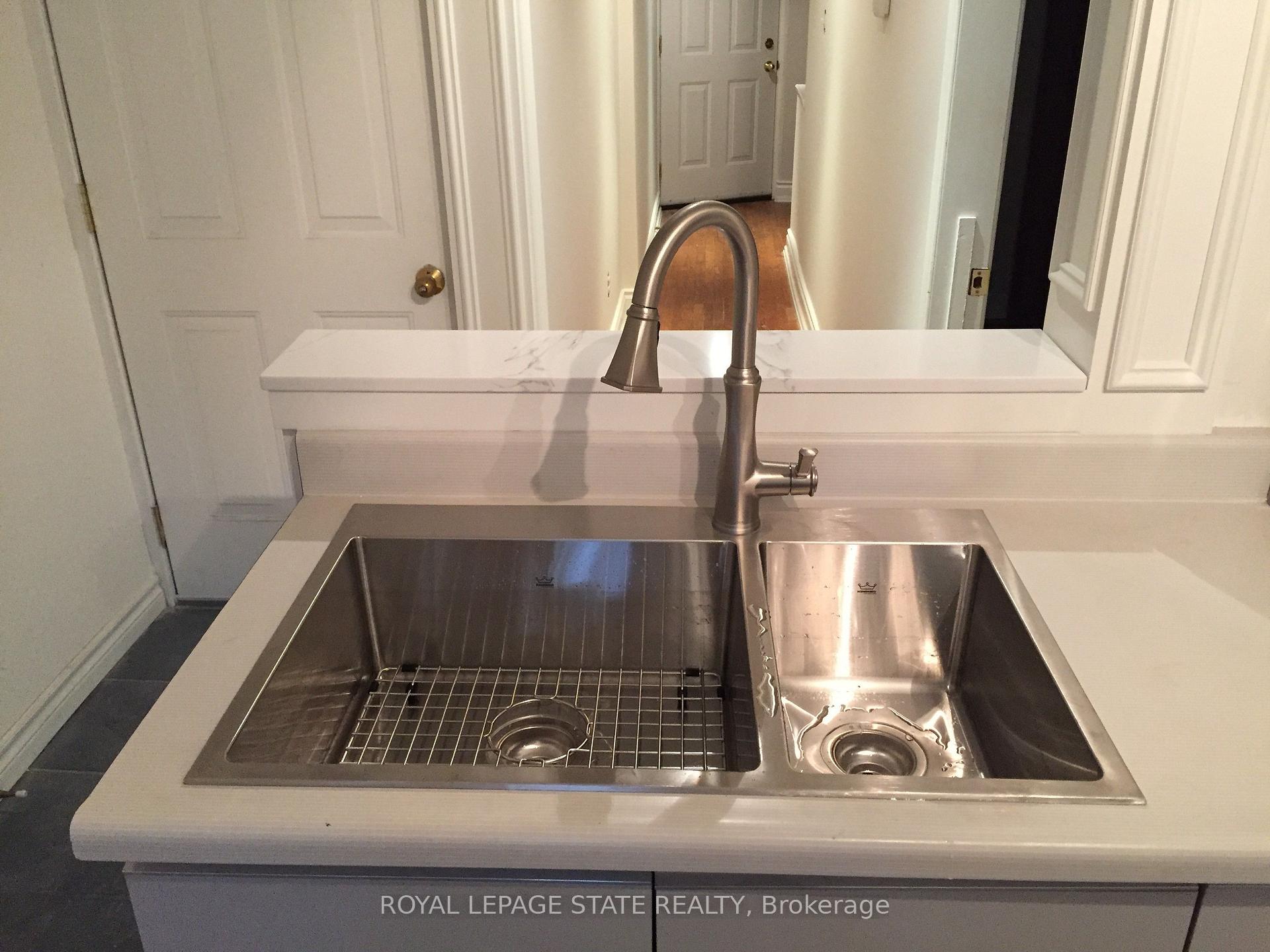 Photo 33 of 282 Hess Street S, Hamilton, Durand — HOMEH