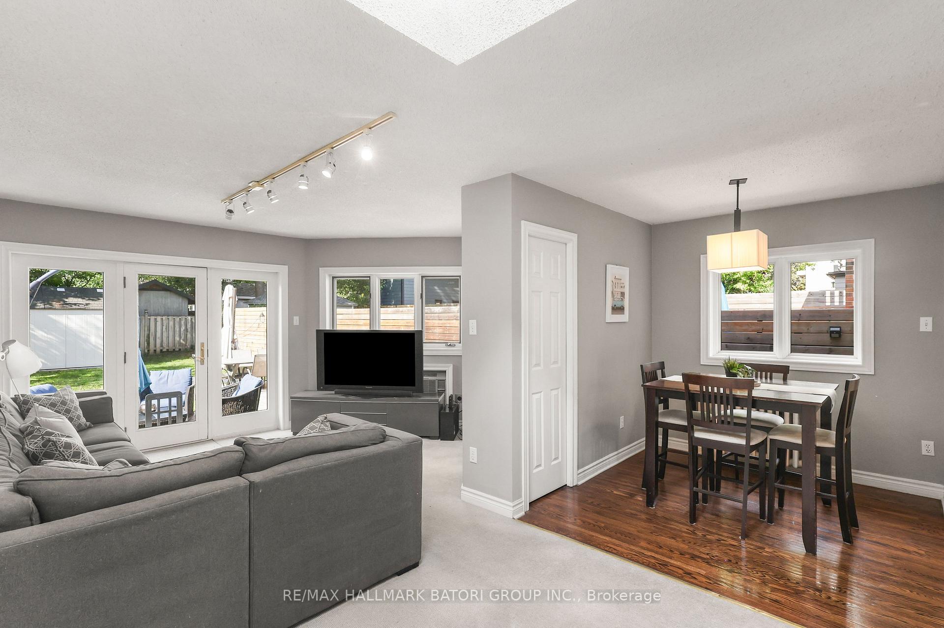 Photo 14 of 430 Roselawn Avenue, Toronto, Lawrence Park South — HOMEH