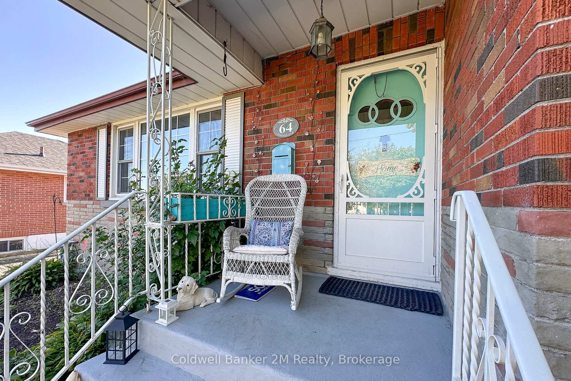 Photo 4 of 64 Harris Avenue, Oshawa, McLaughlin — HOMEH