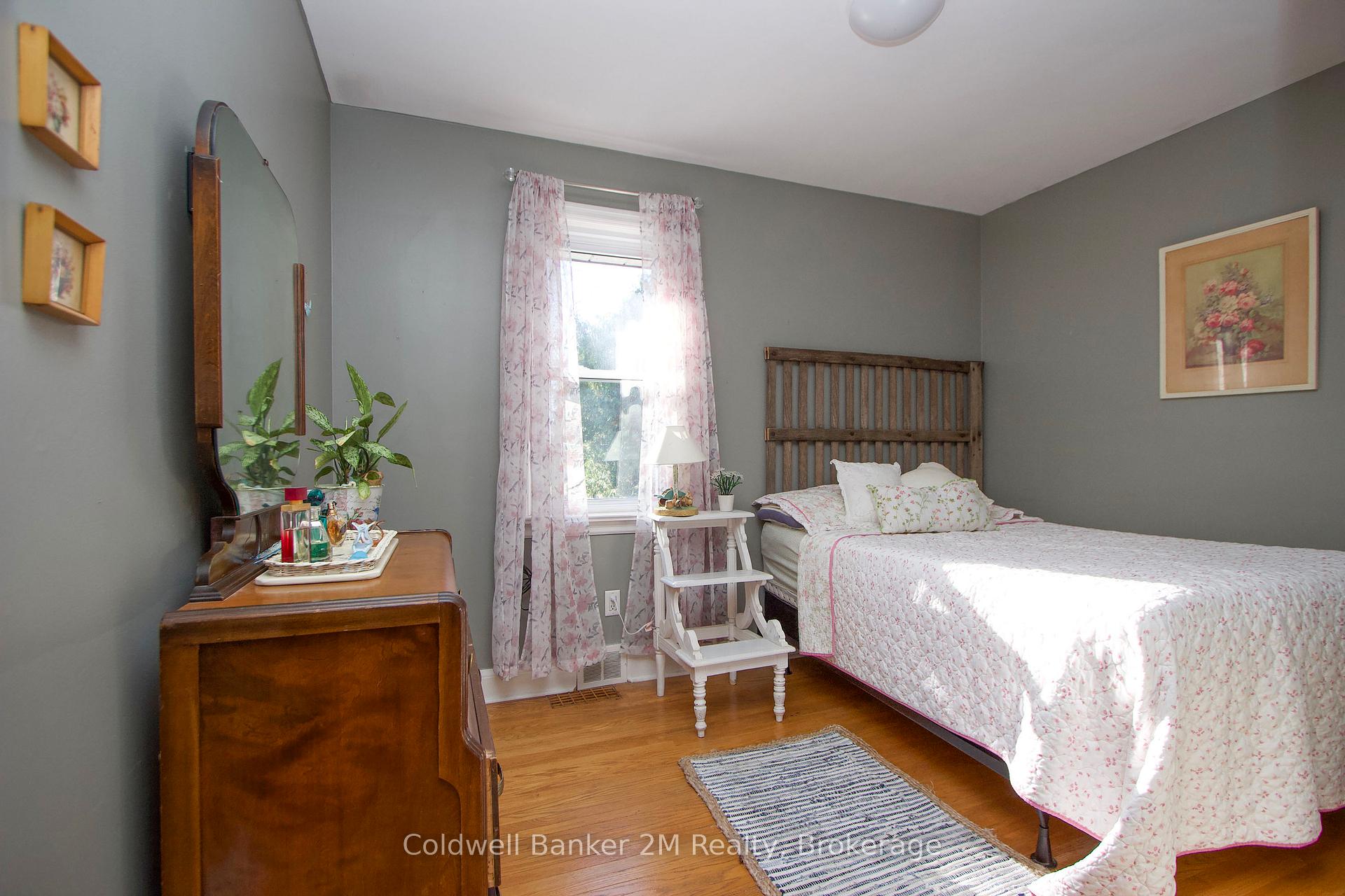 Photo 17 of 64 Harris Avenue, Oshawa, McLaughlin — HOMEH
