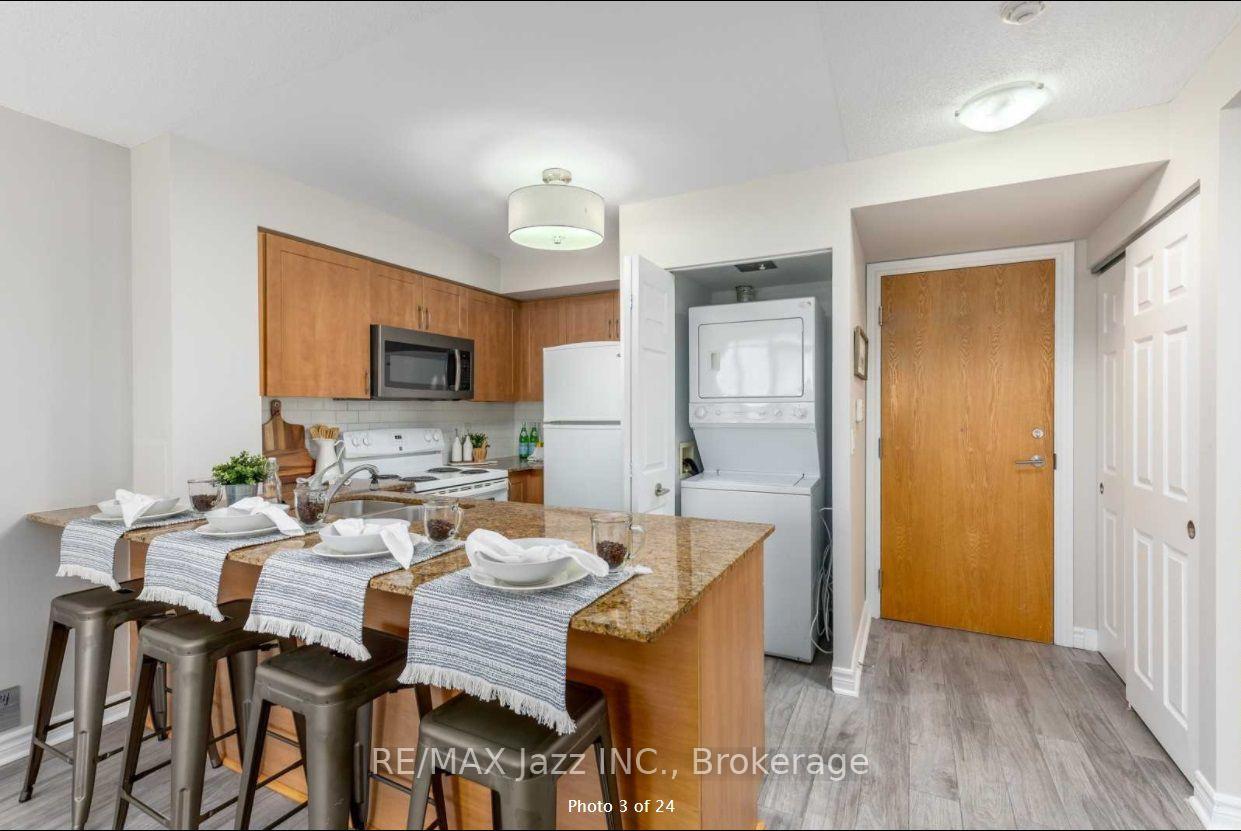 Photo 2 of Unit 606, 340 Watson Street W, Whitby, Port Whitby — HOMEH