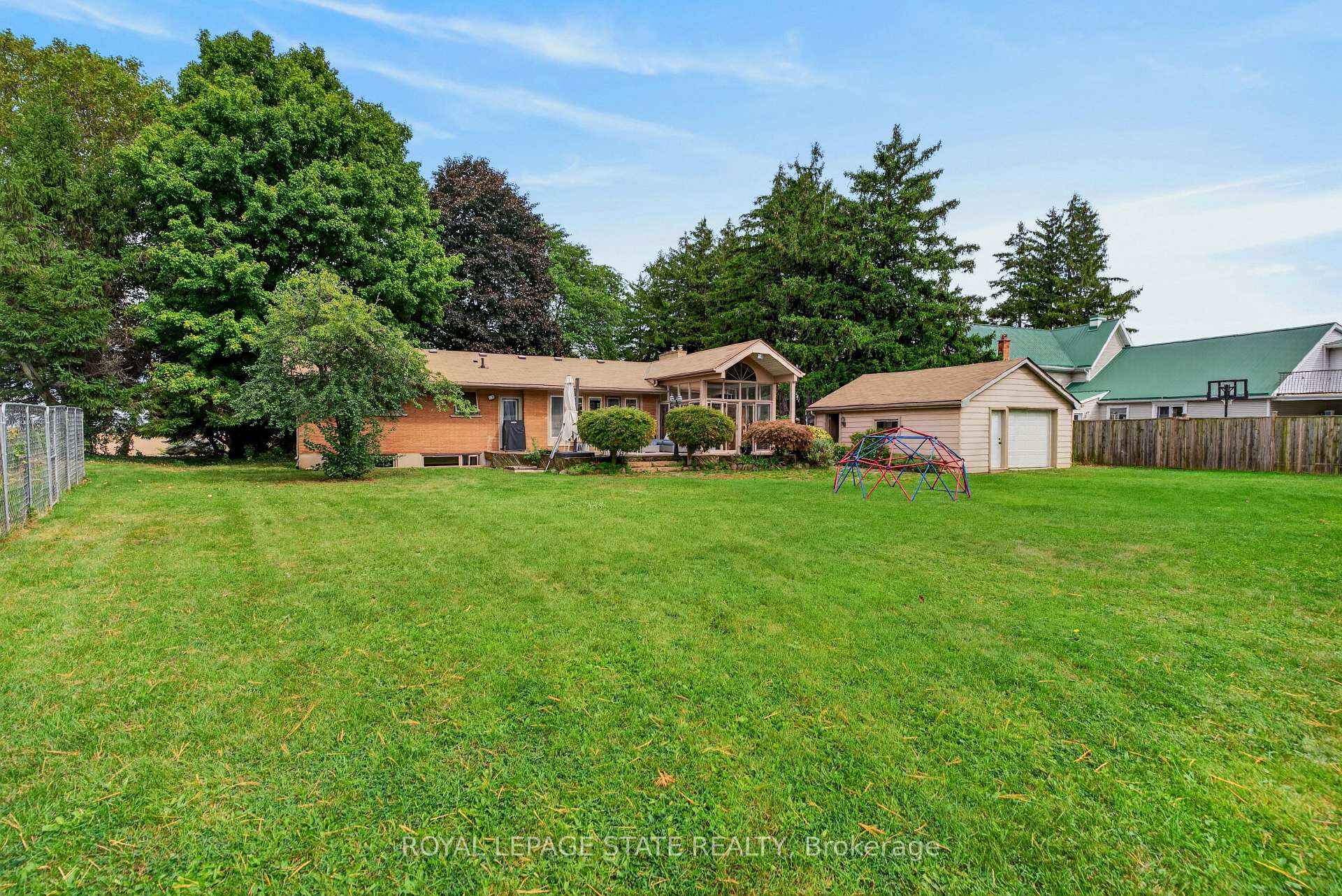 Photo 41 of 984 Highway 8, Hamilton, Stoney Creek — HOMEH