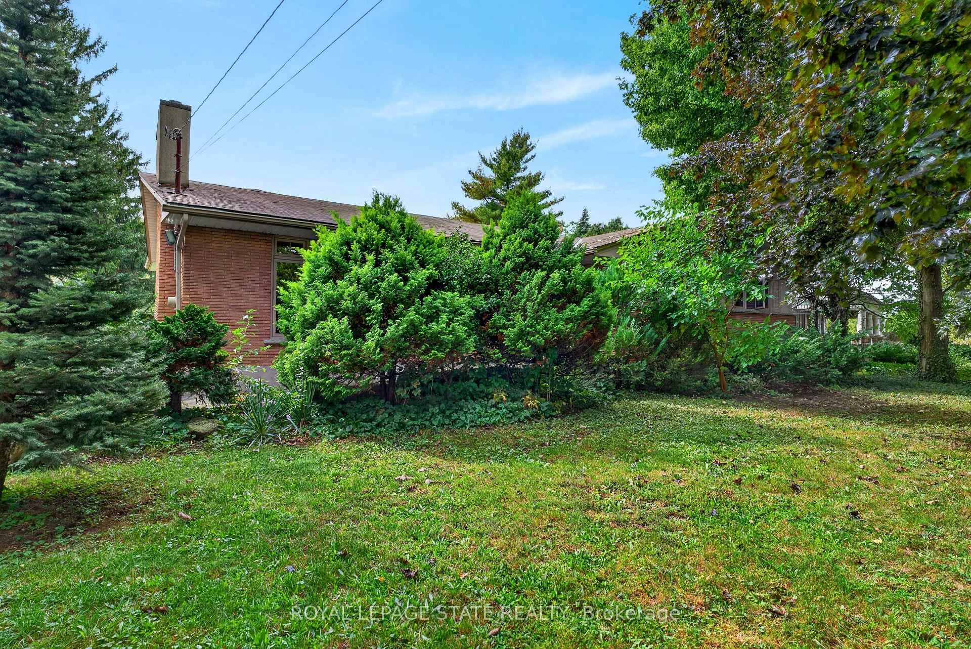 Photo 3 of 984 Highway 8, Hamilton, Stoney Creek — HOMEH