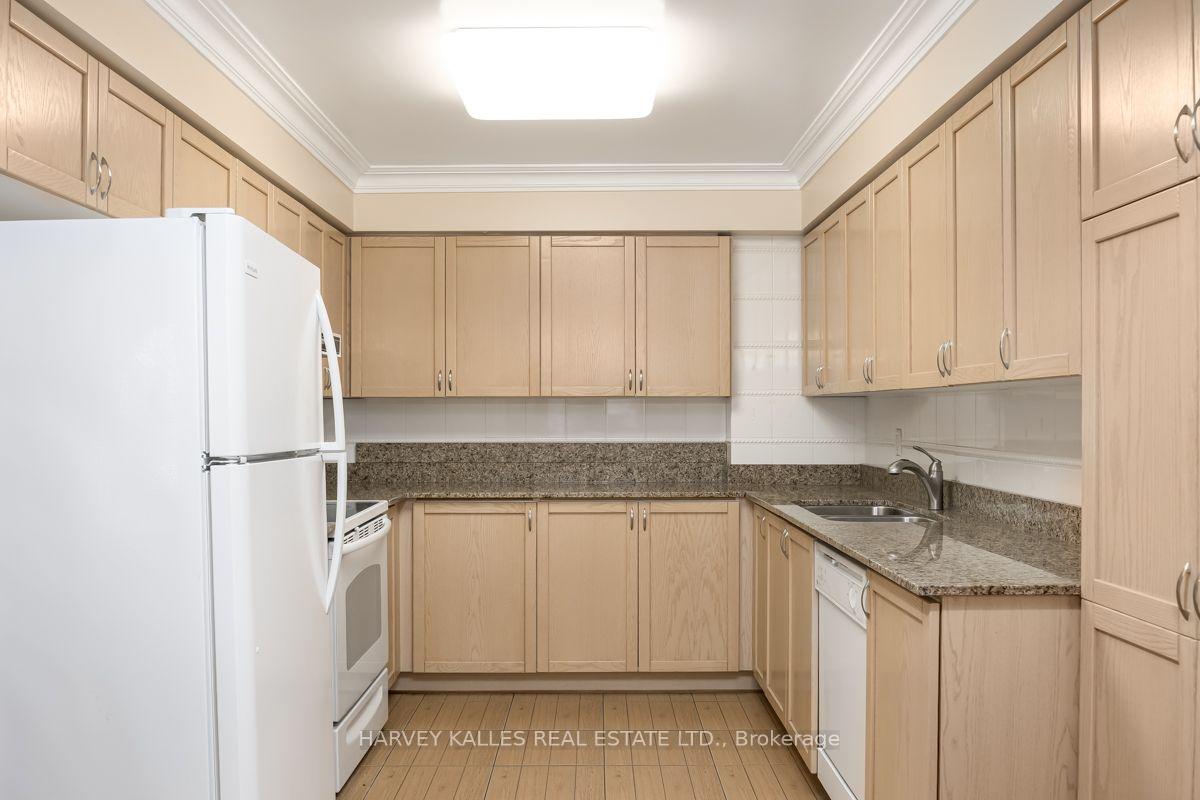 Photo 8 of Unit 308, 8 Covington Road, Toronto, Englemount-Lawrence — HOMEH
